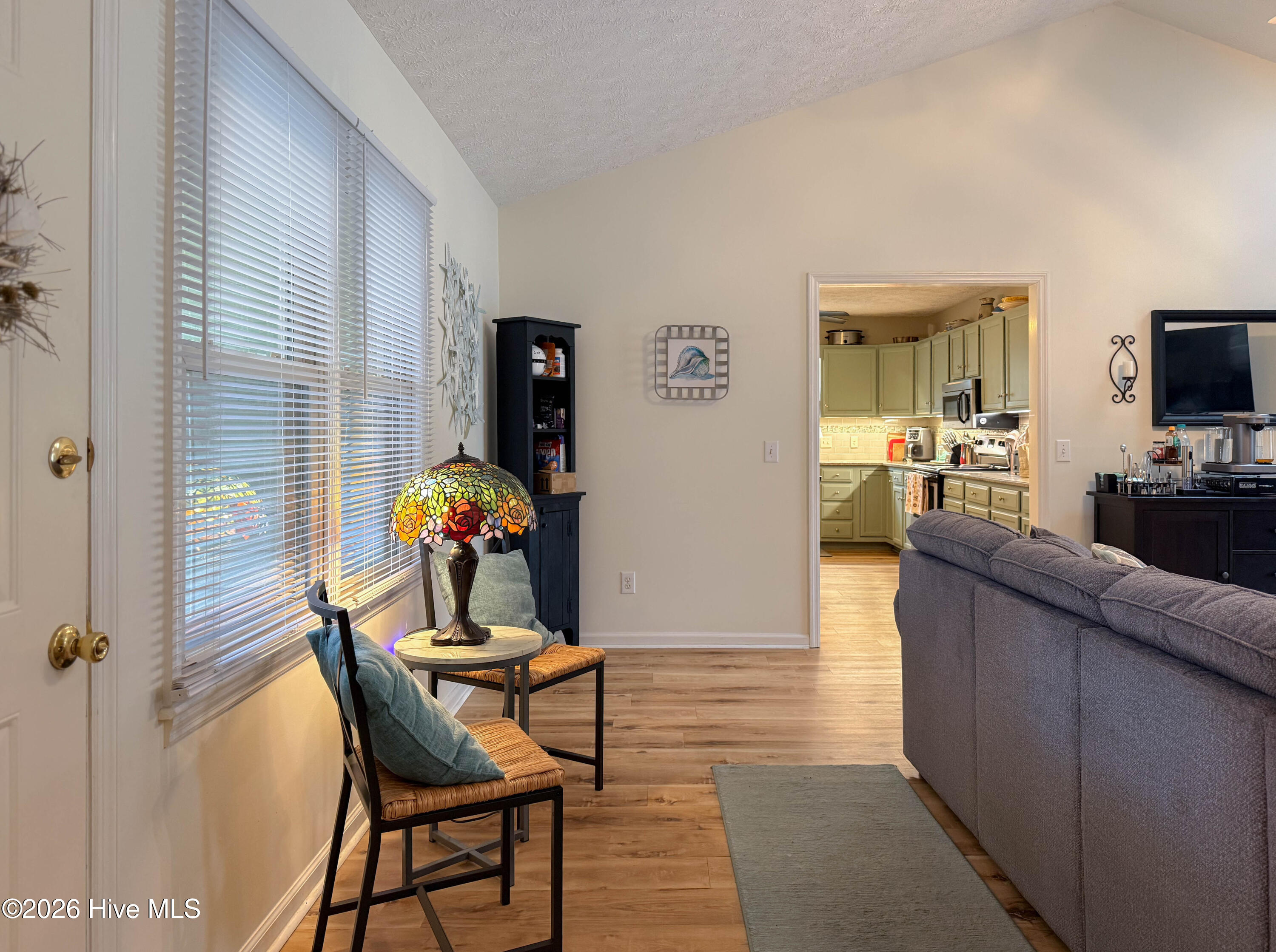 100556502 | Photo 62