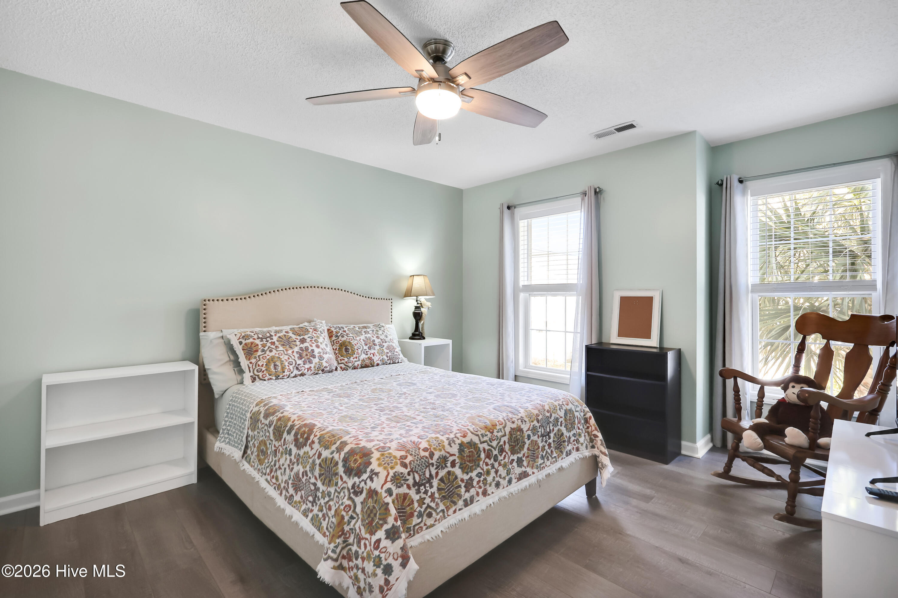 100552393 | Photo 26