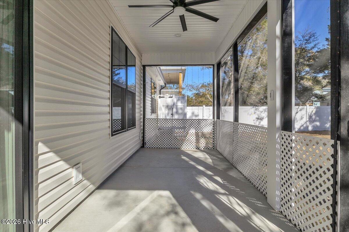 100552263 | Photo 29