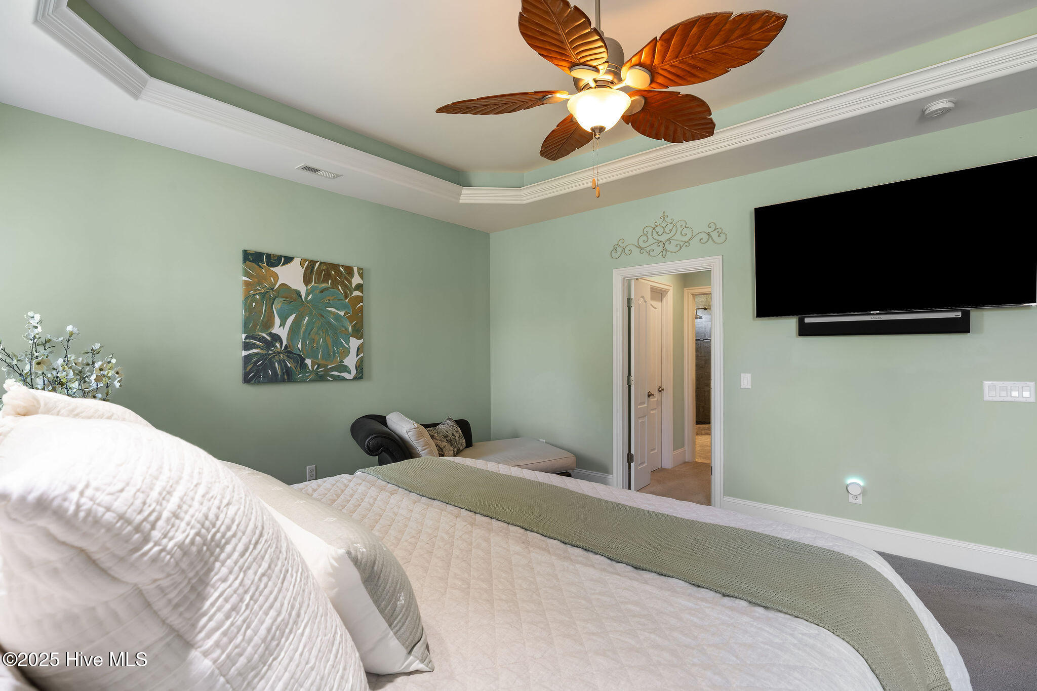 100541913 | Photo 62