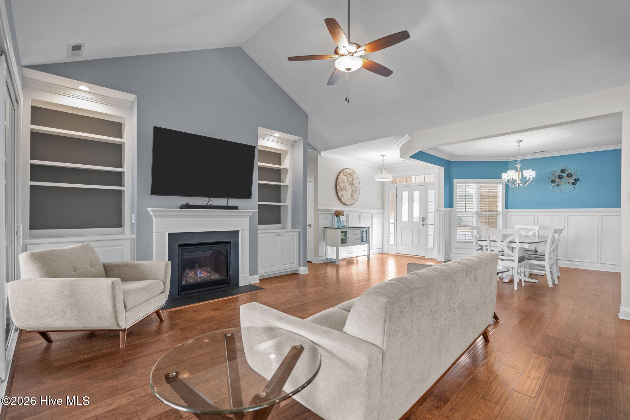 100548137 | Photo 16