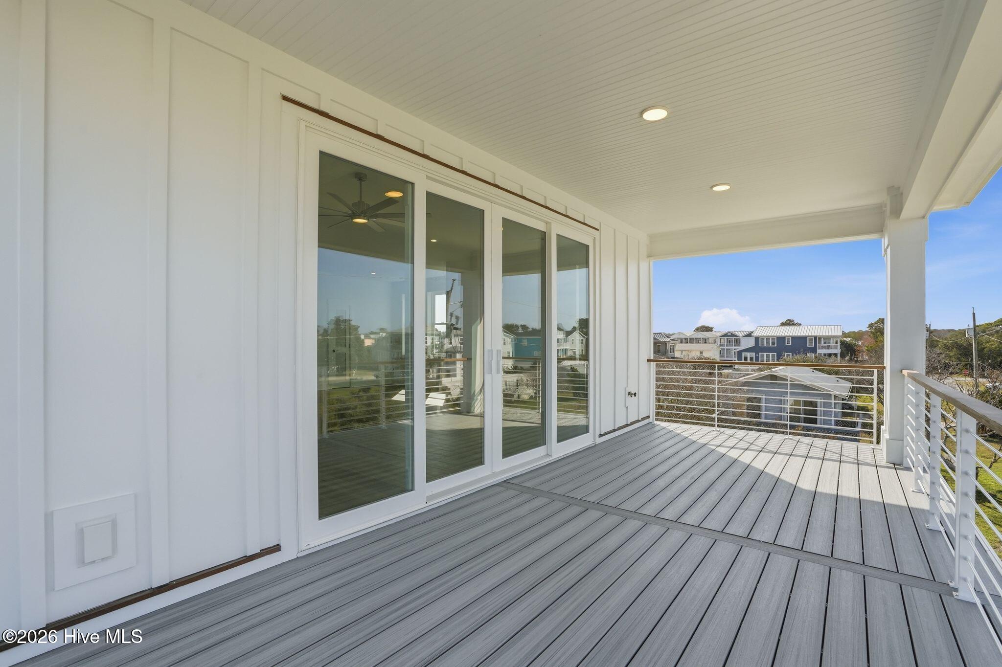 100558491 | Photo 34