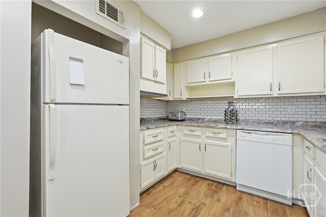 2222 Bacon Park Drive, Savannah, GA 31406 Listing Photo  12