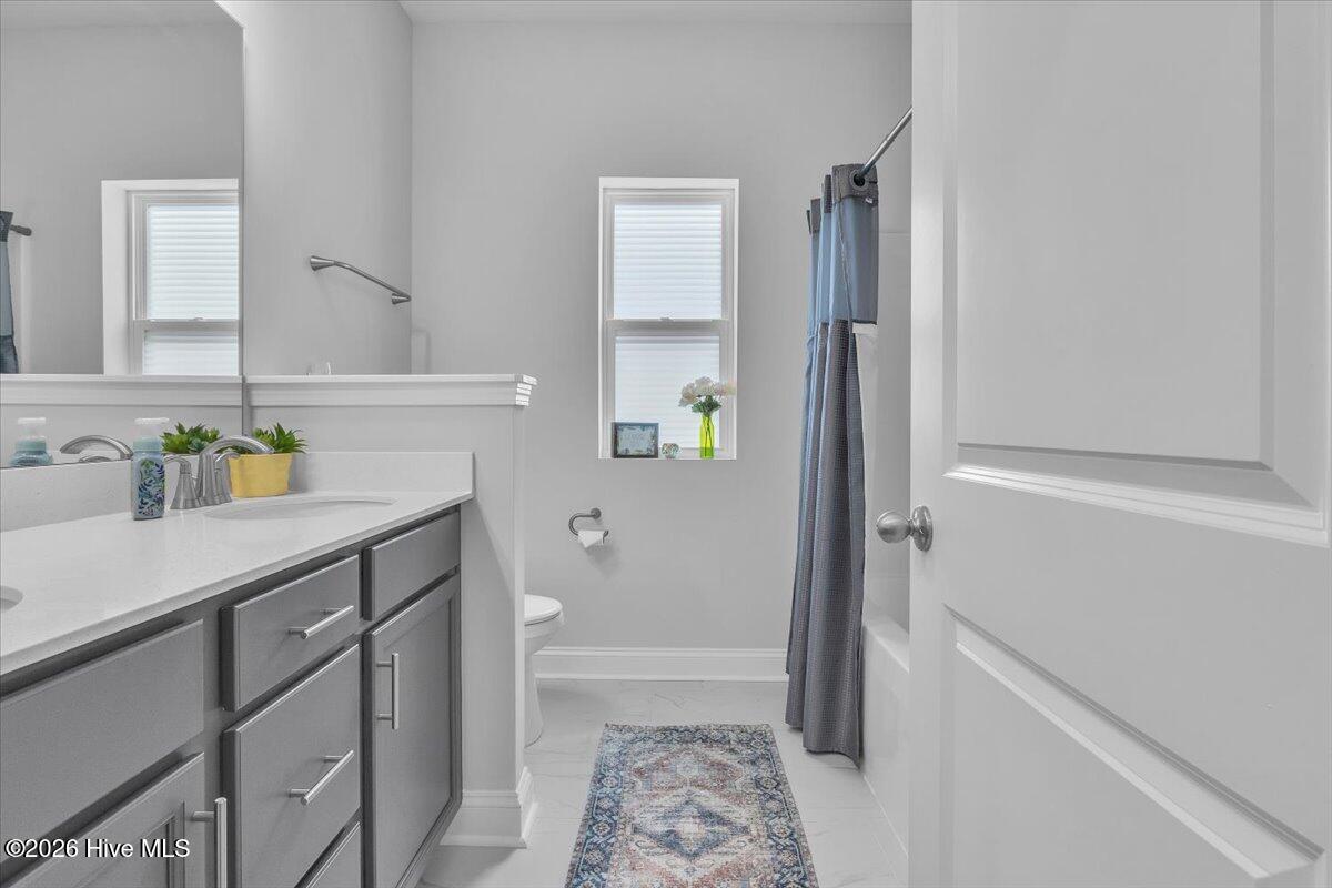 100560173 | Photo 10