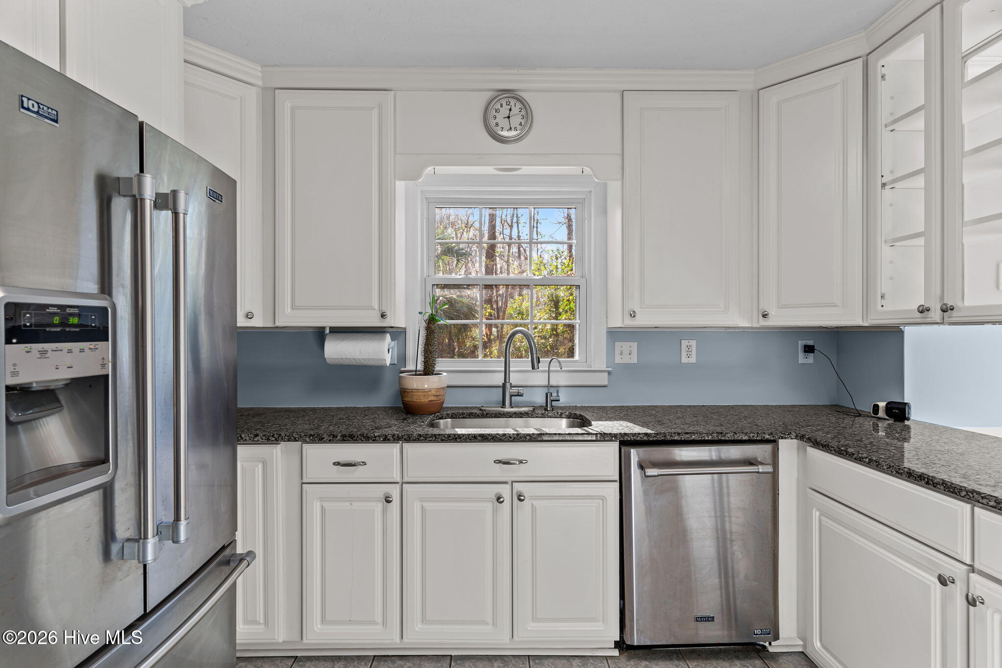 100550743 | Photo 34