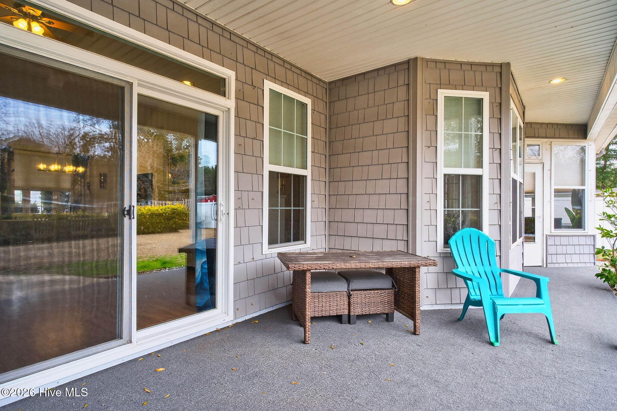 100556471 | Photo 36