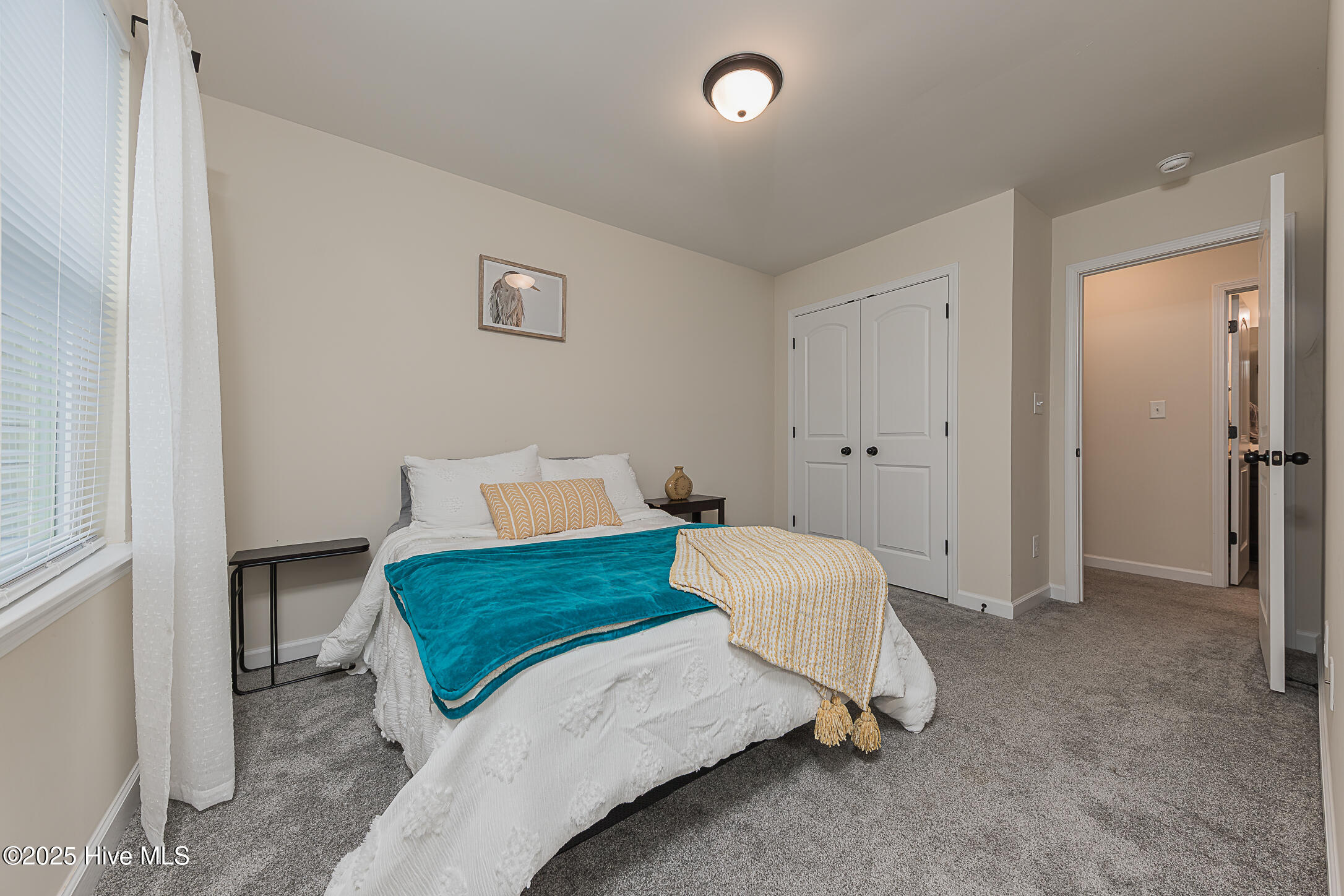 100544528 | Photo 18