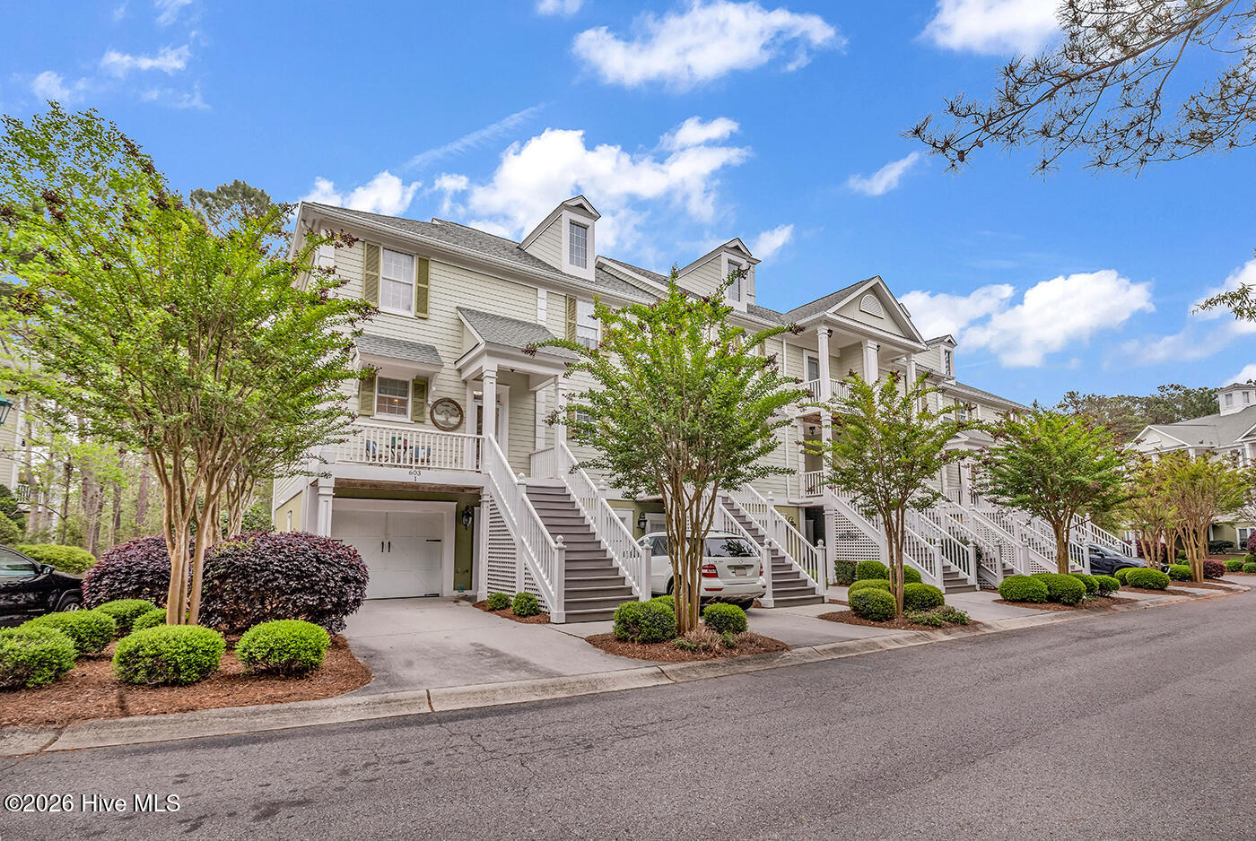 100566110 | Photo 45