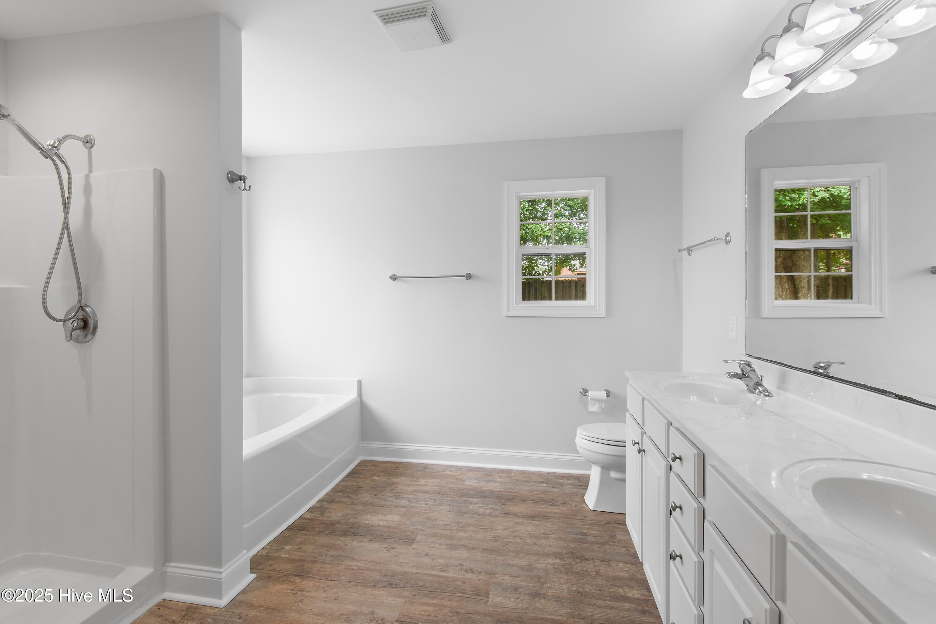 100527568 | Photo 20