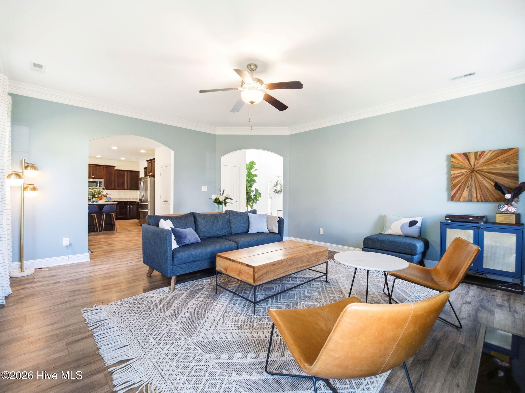 100569153 | Photo 13