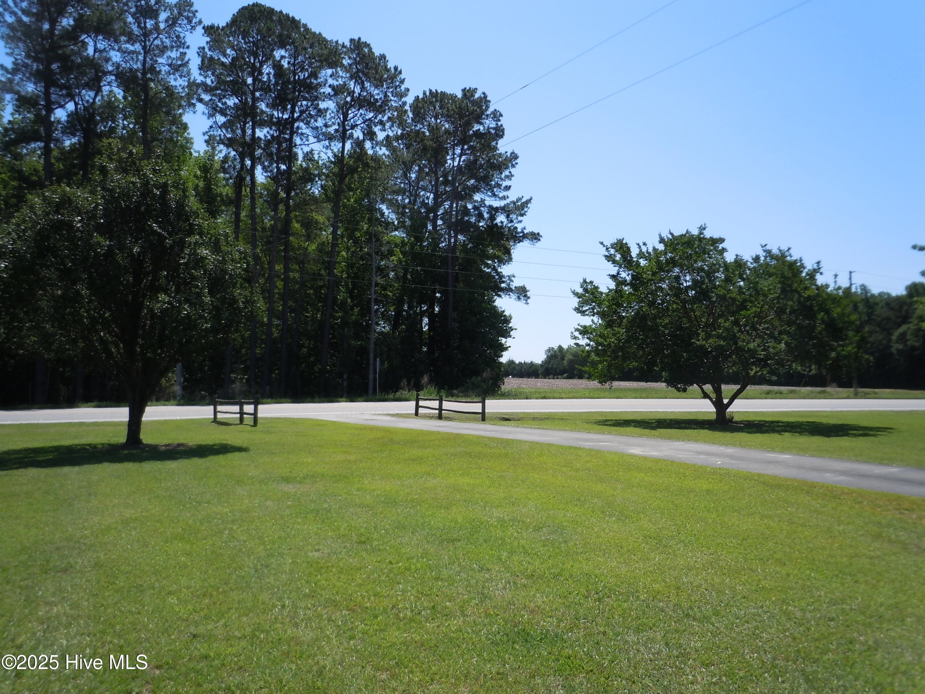 100533053 | Photo 85