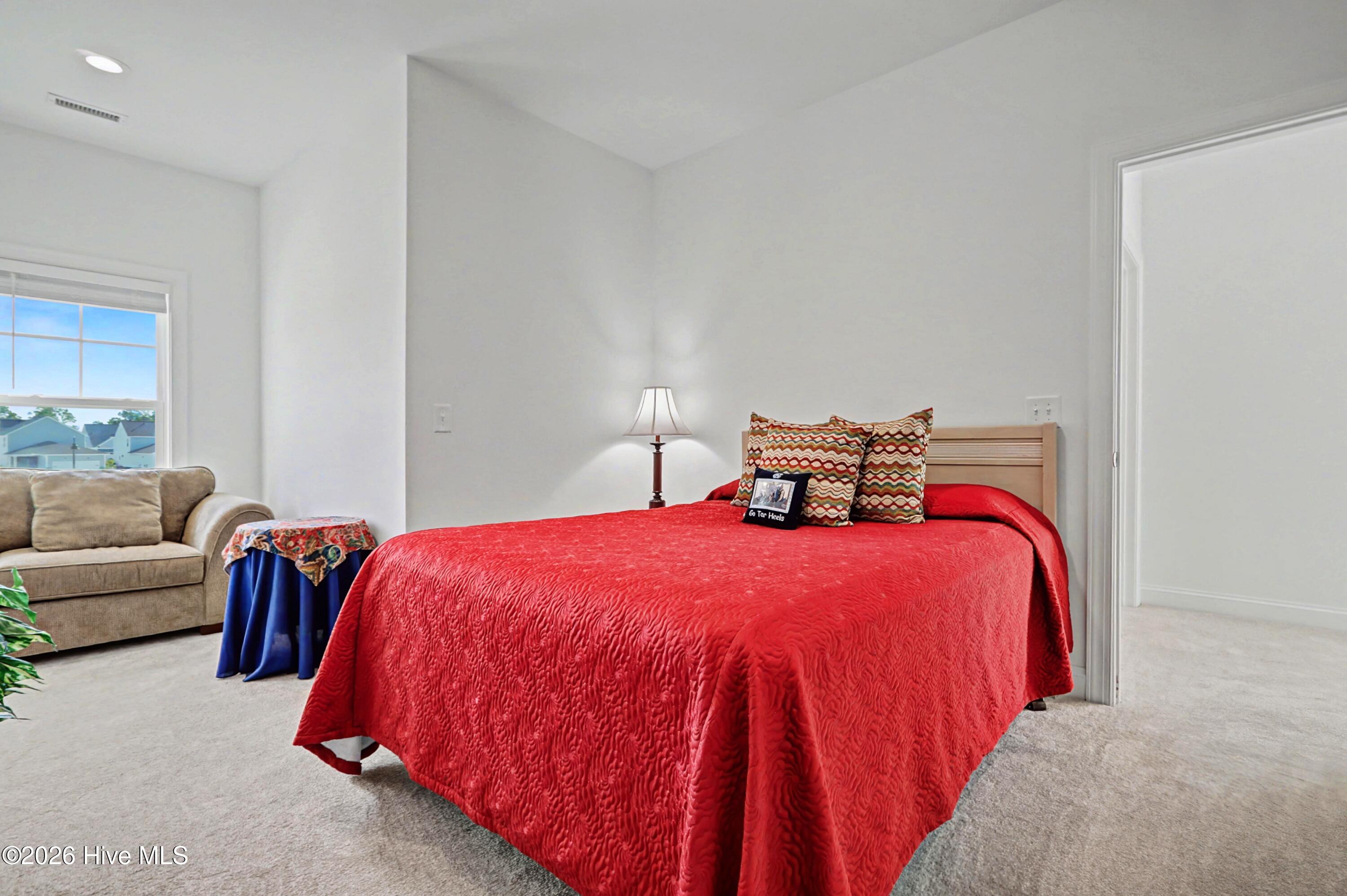 100553259 | Photo 34