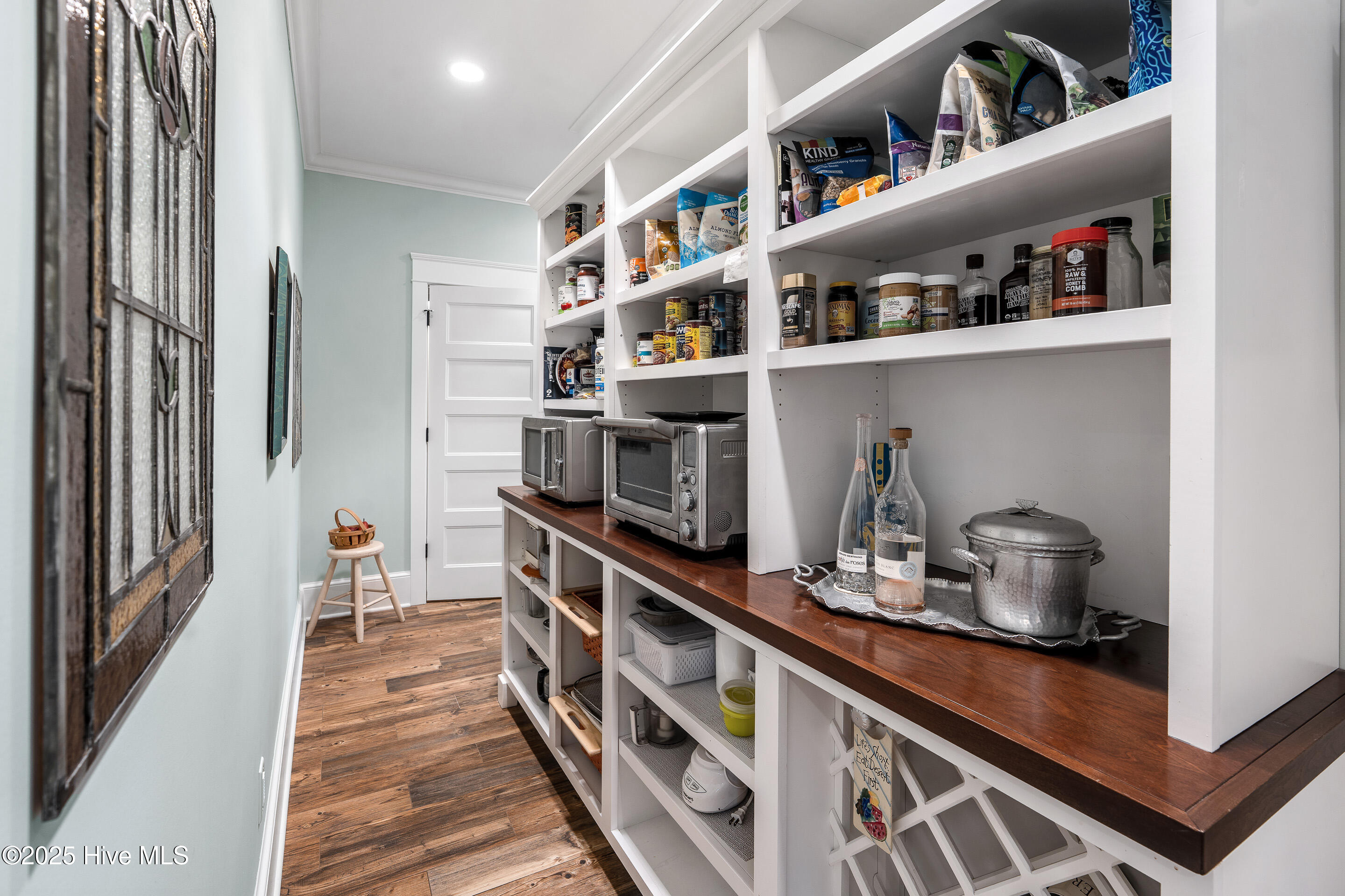 100522220 | Photo 28