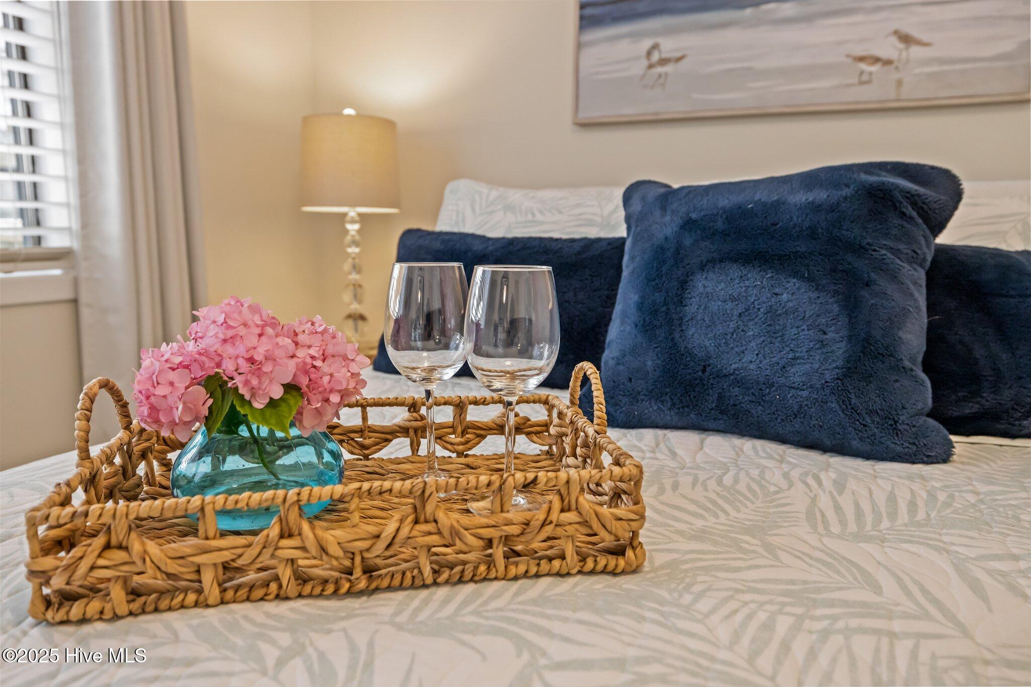 100511751 | Photo 15