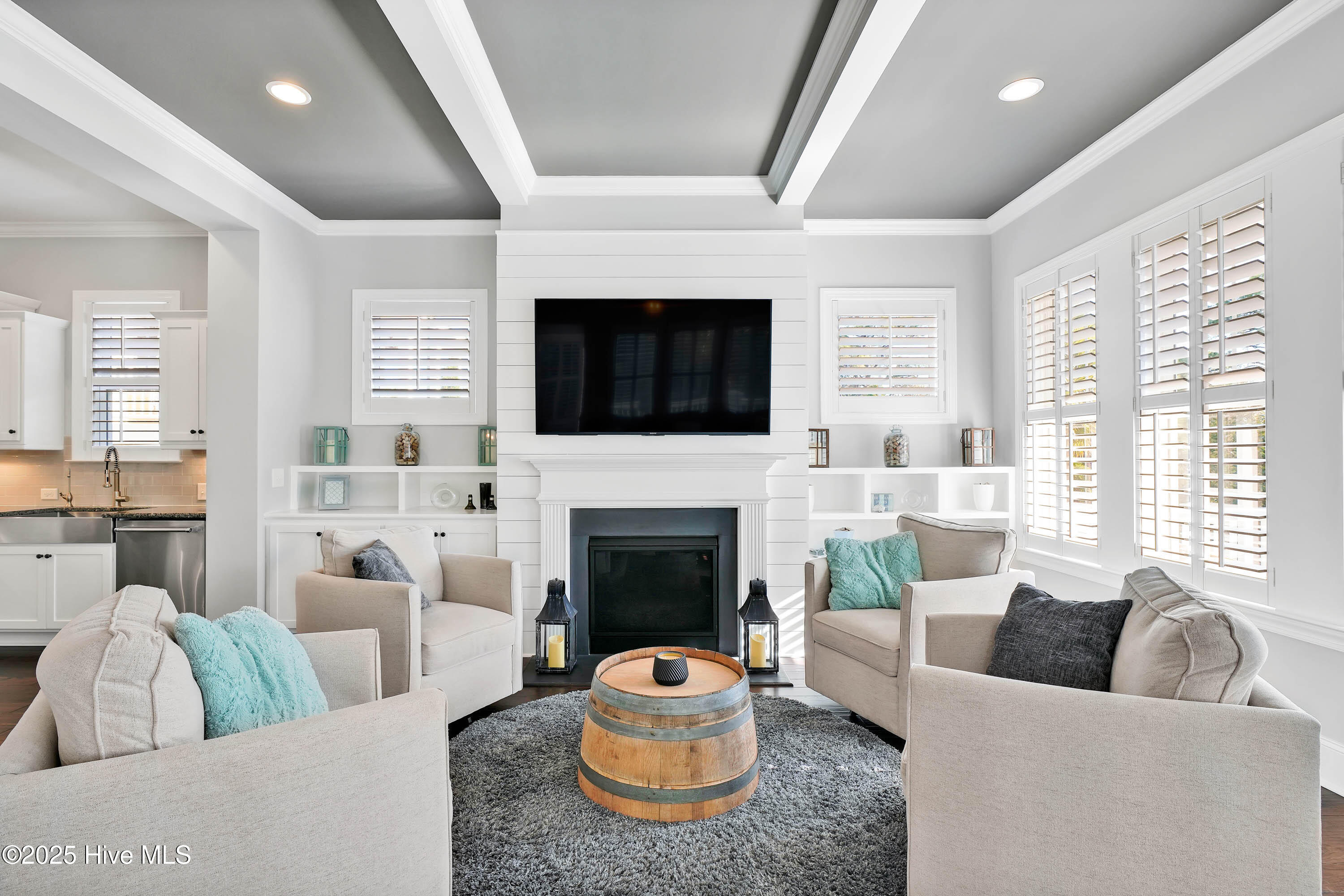 100552715 | Photo 12