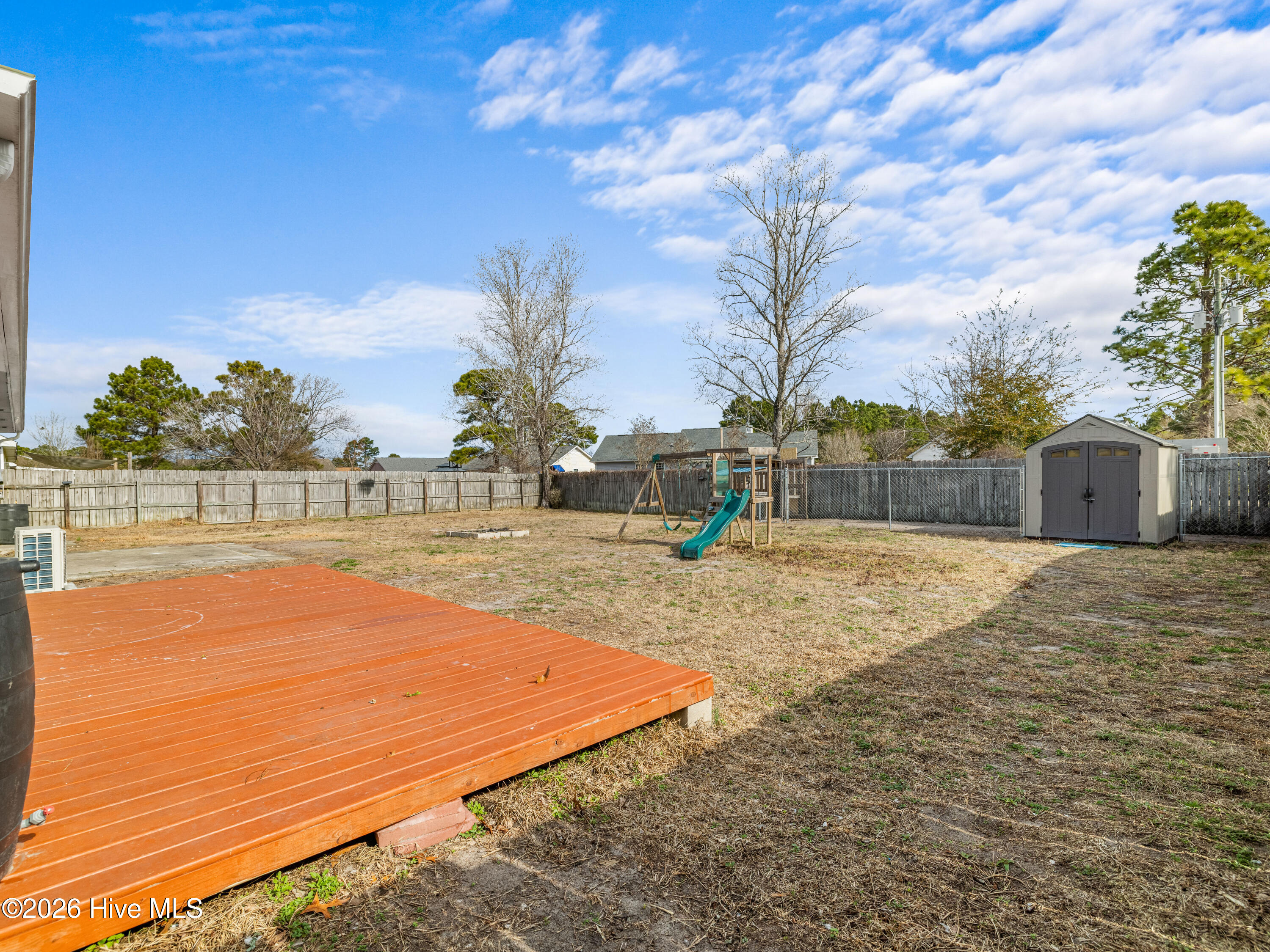 100556081 | Photo 30