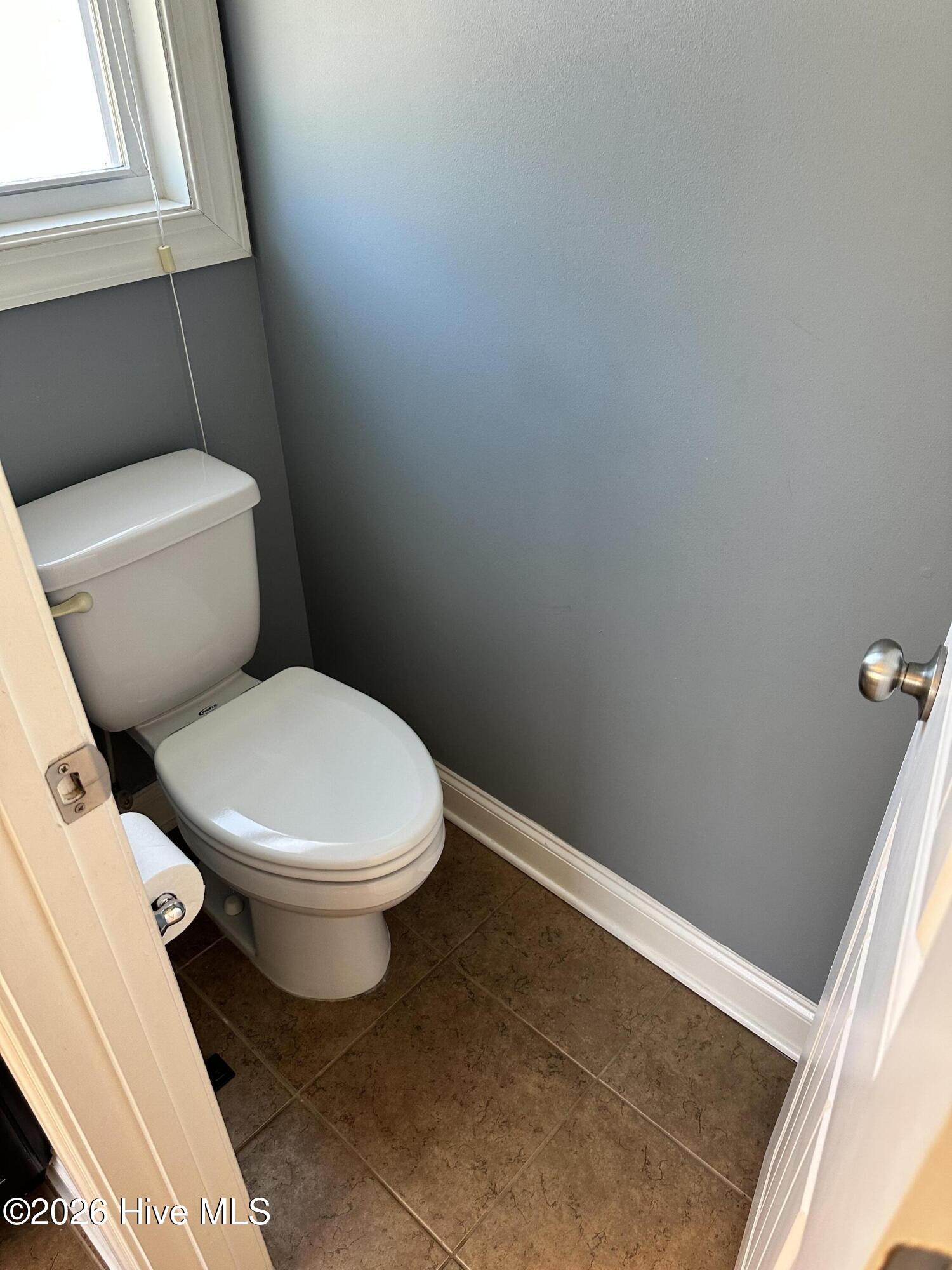 100548950 | Photo 27