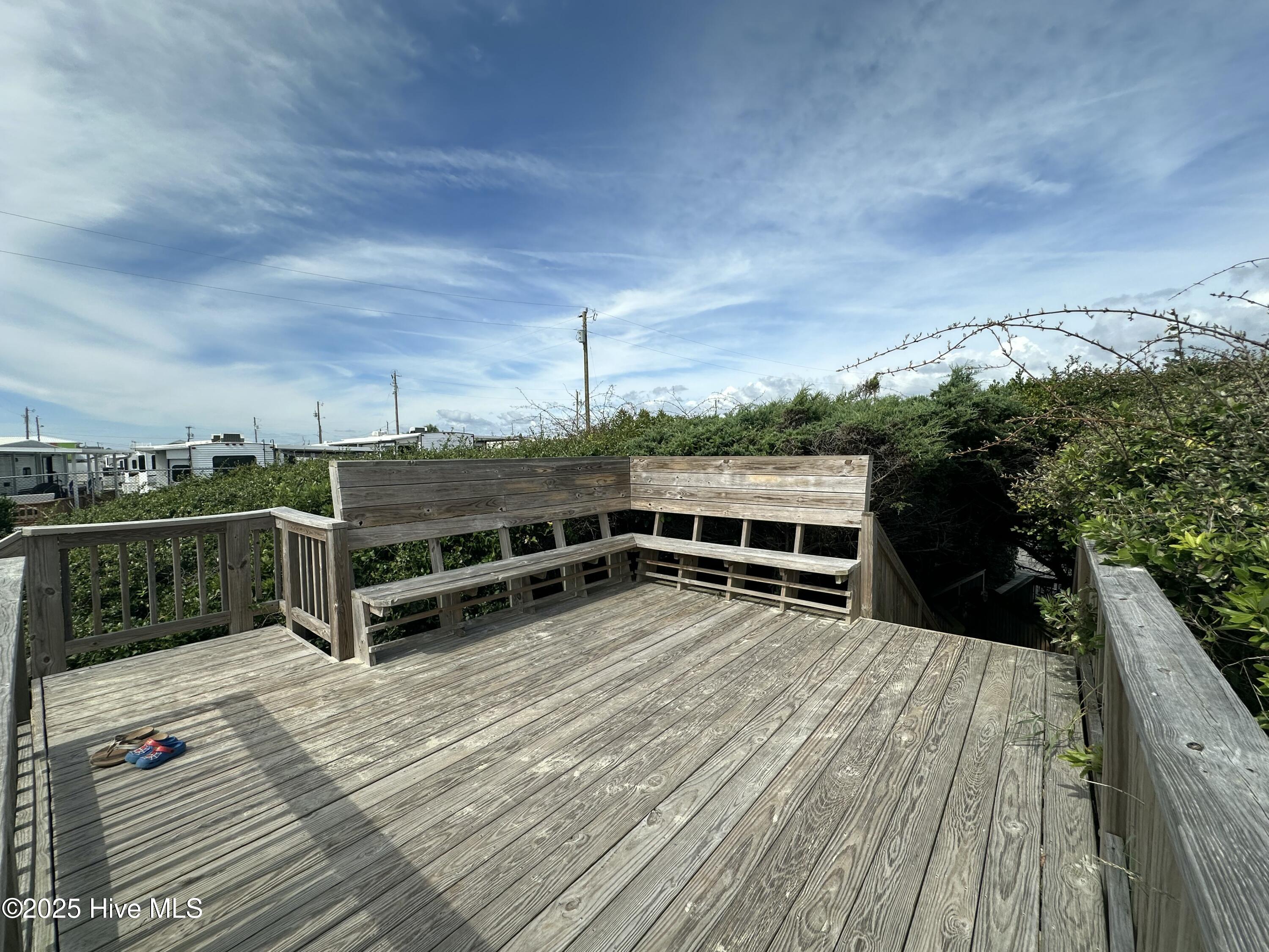 100535776 | Photo 50