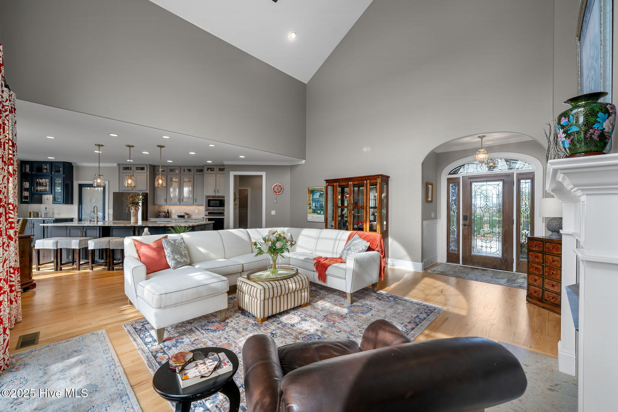 100544684 | Photo 14