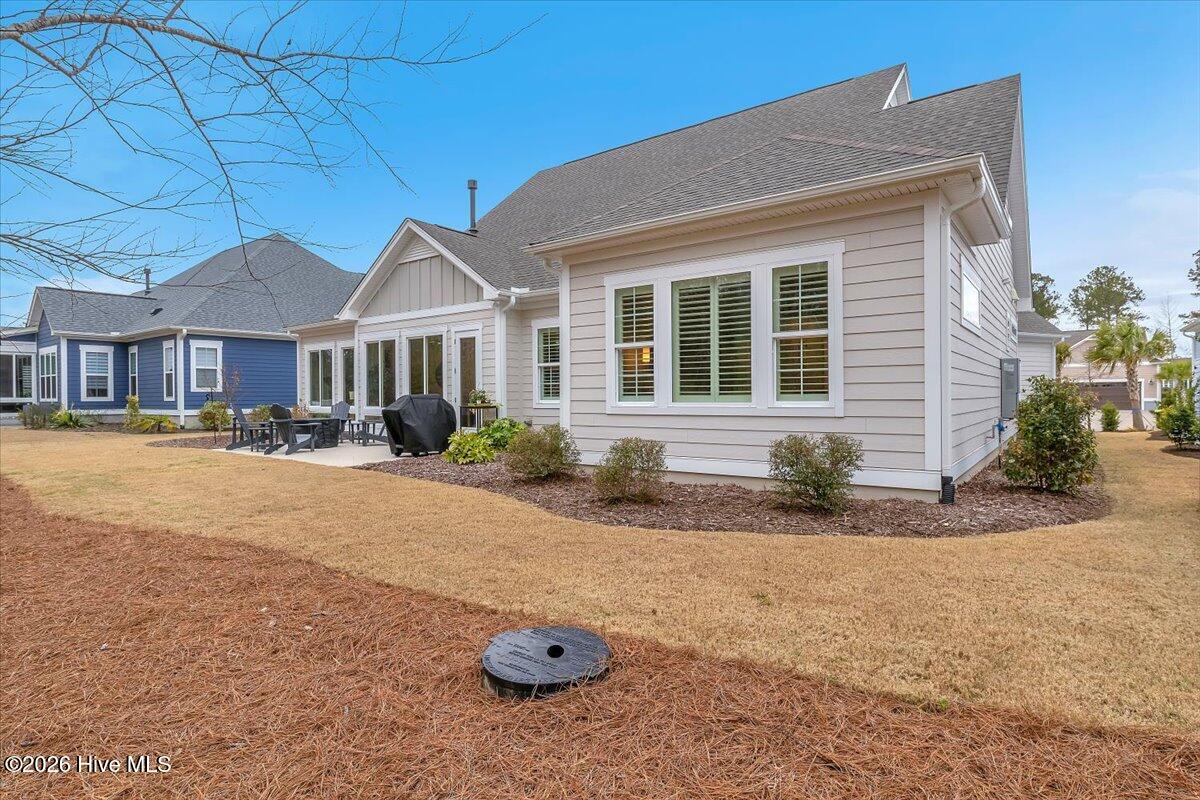 100558709 | Photo 78