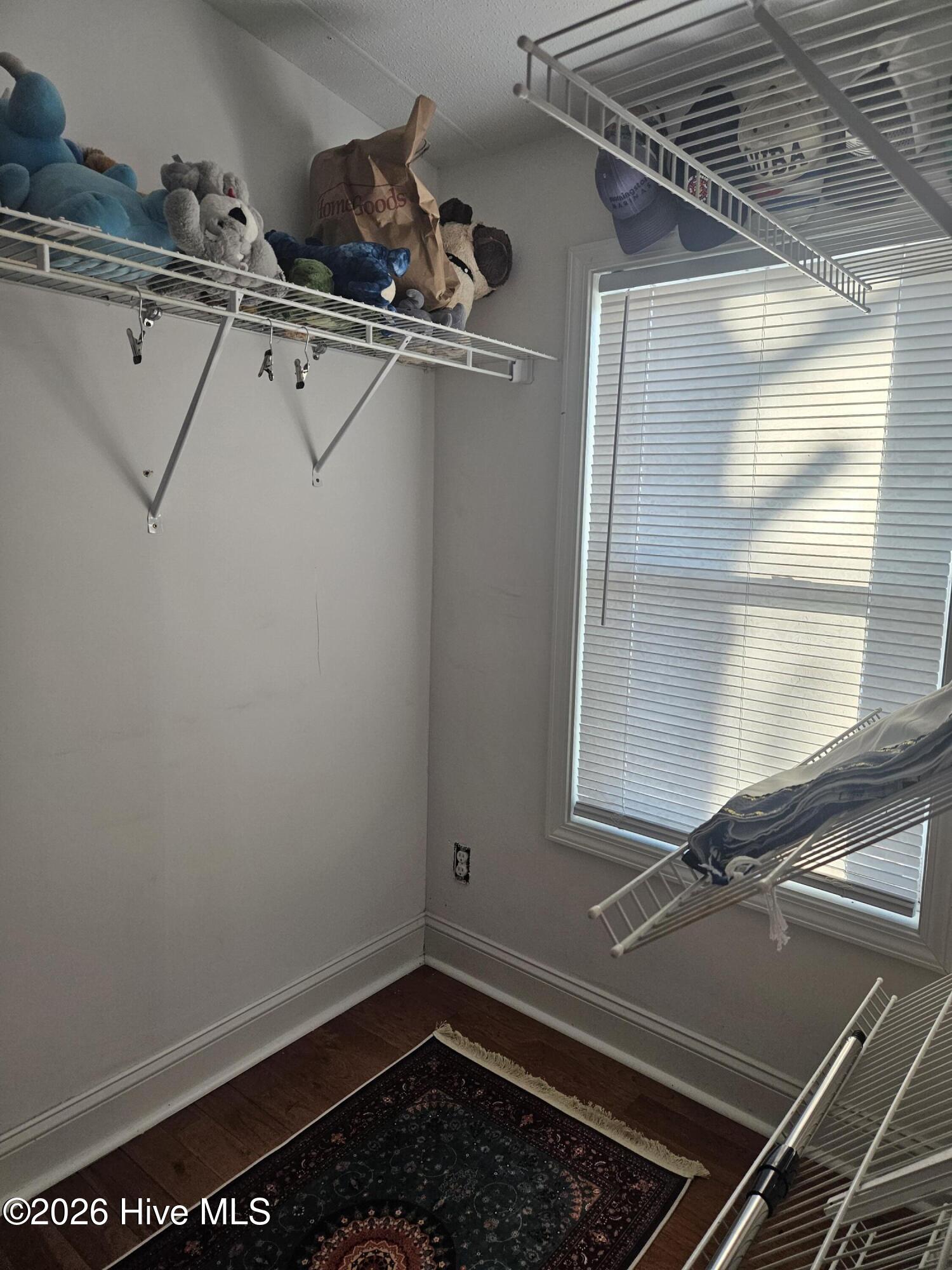 100550080 | Photo 20