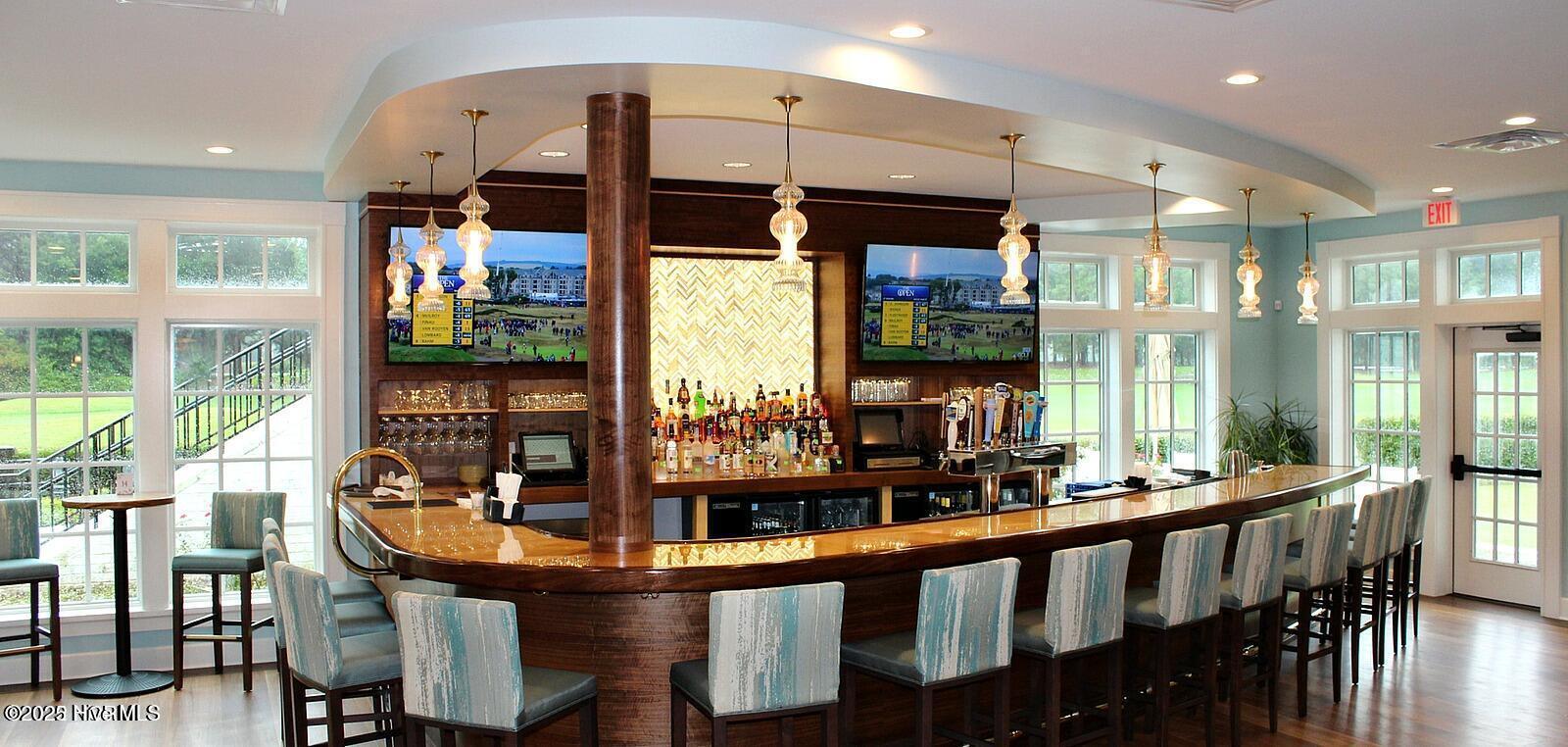 100509390 | Photo 49