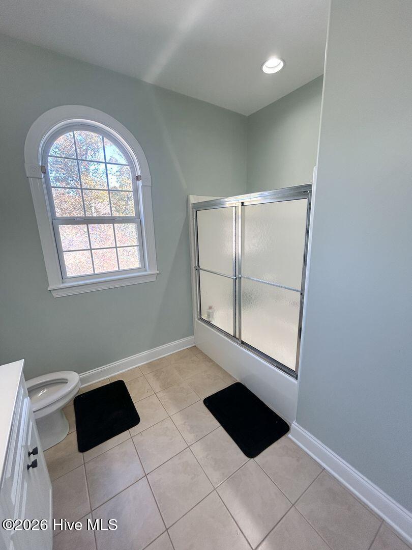 100546828 | Photo 24