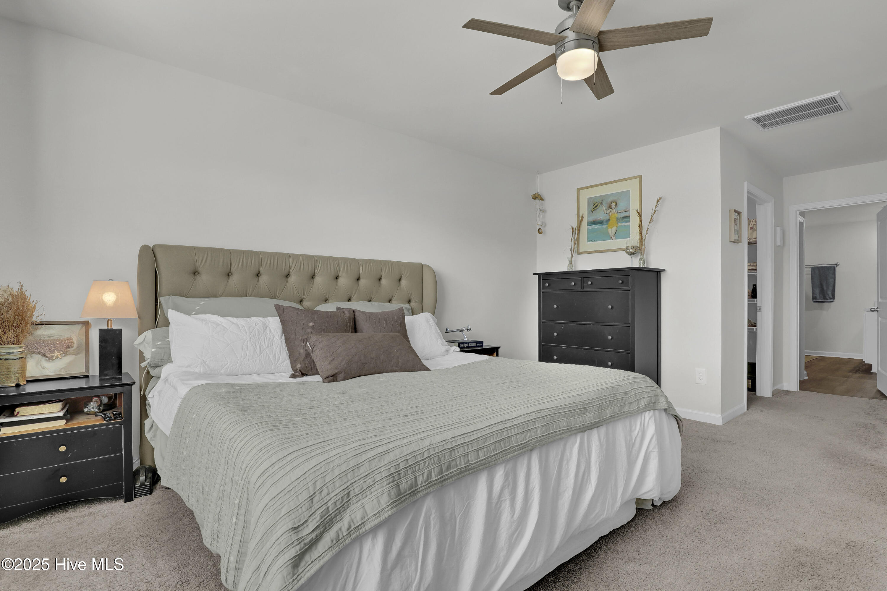 100536874 | Photo 13