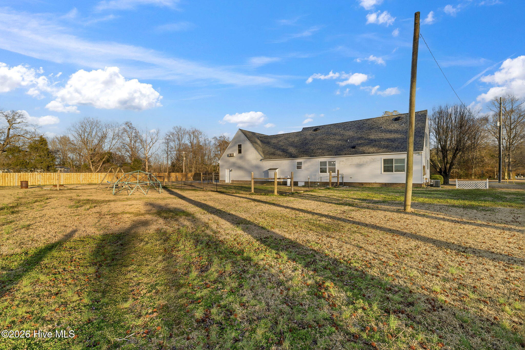 100554589 | Photo 44