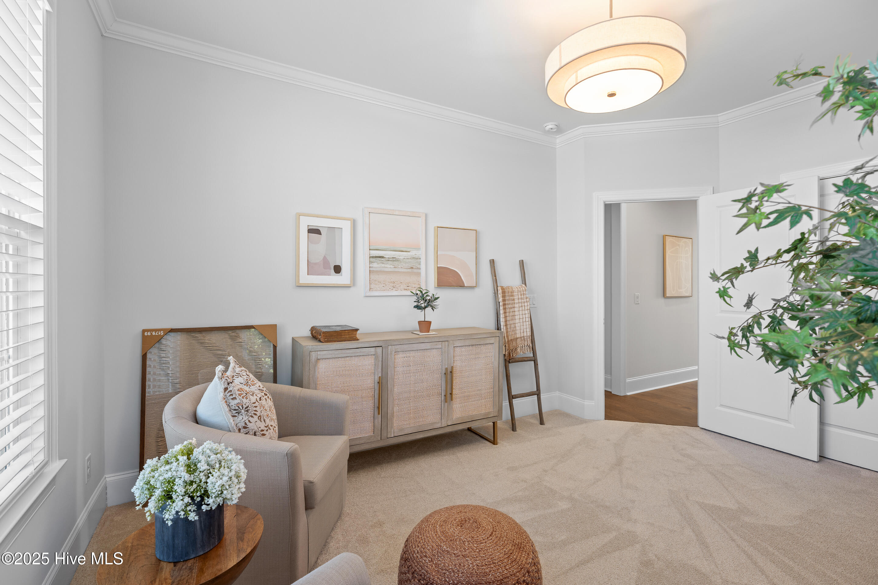 100545902 | Photo 18