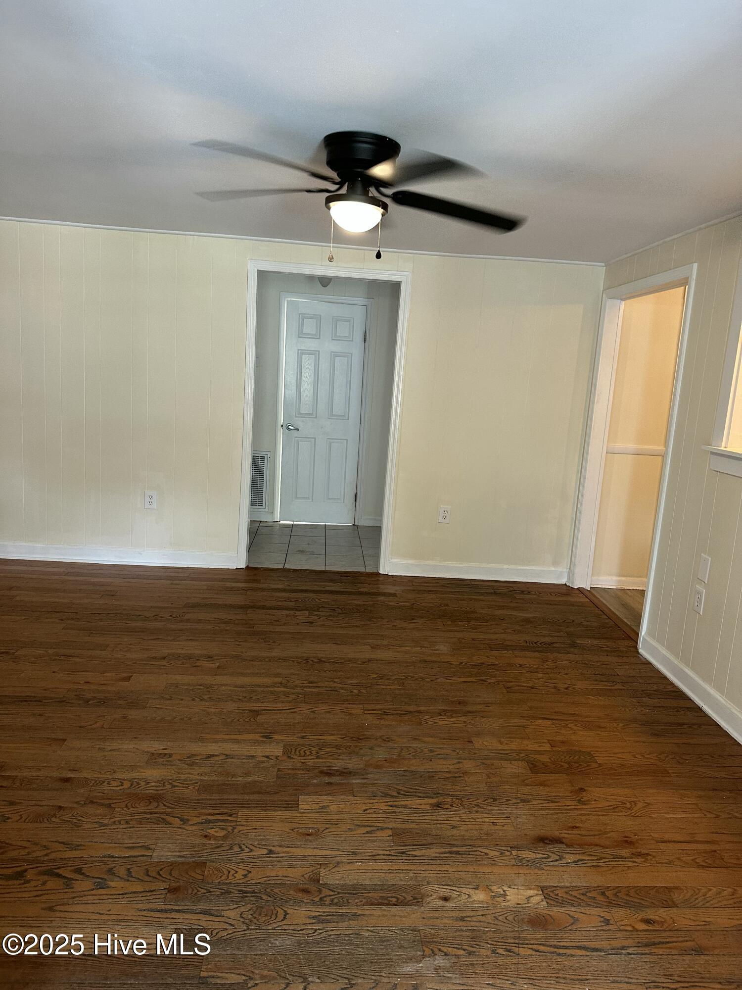 100513996 | Photo 13