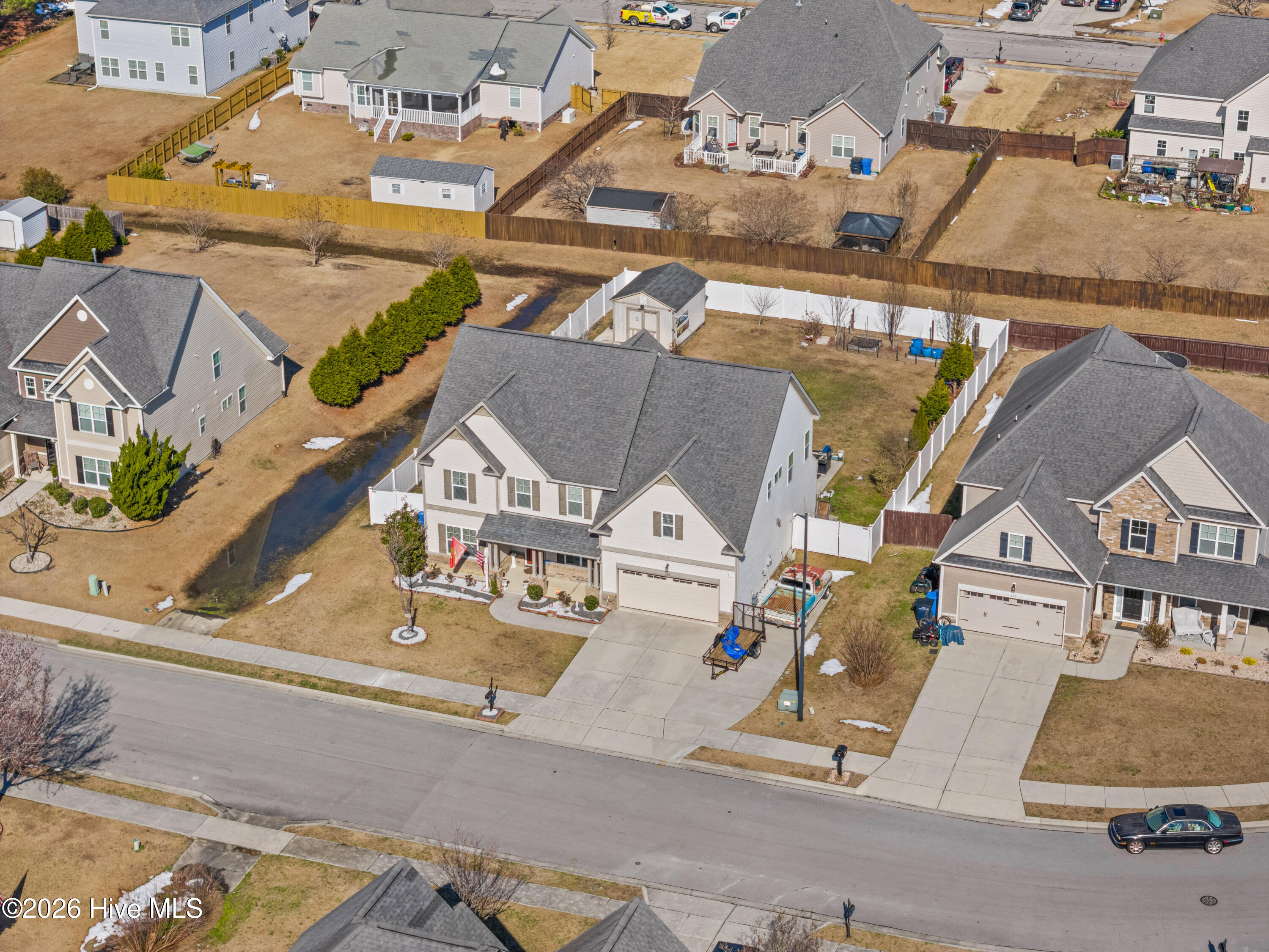 100553389 | Photo 65