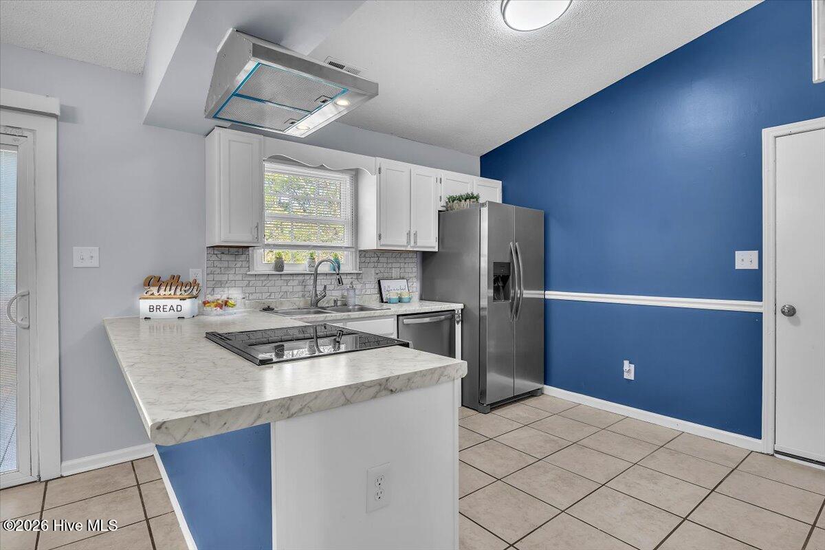 100566247 | Photo 14