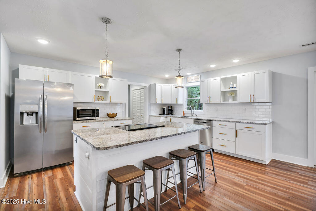 100539374 | Photo 11