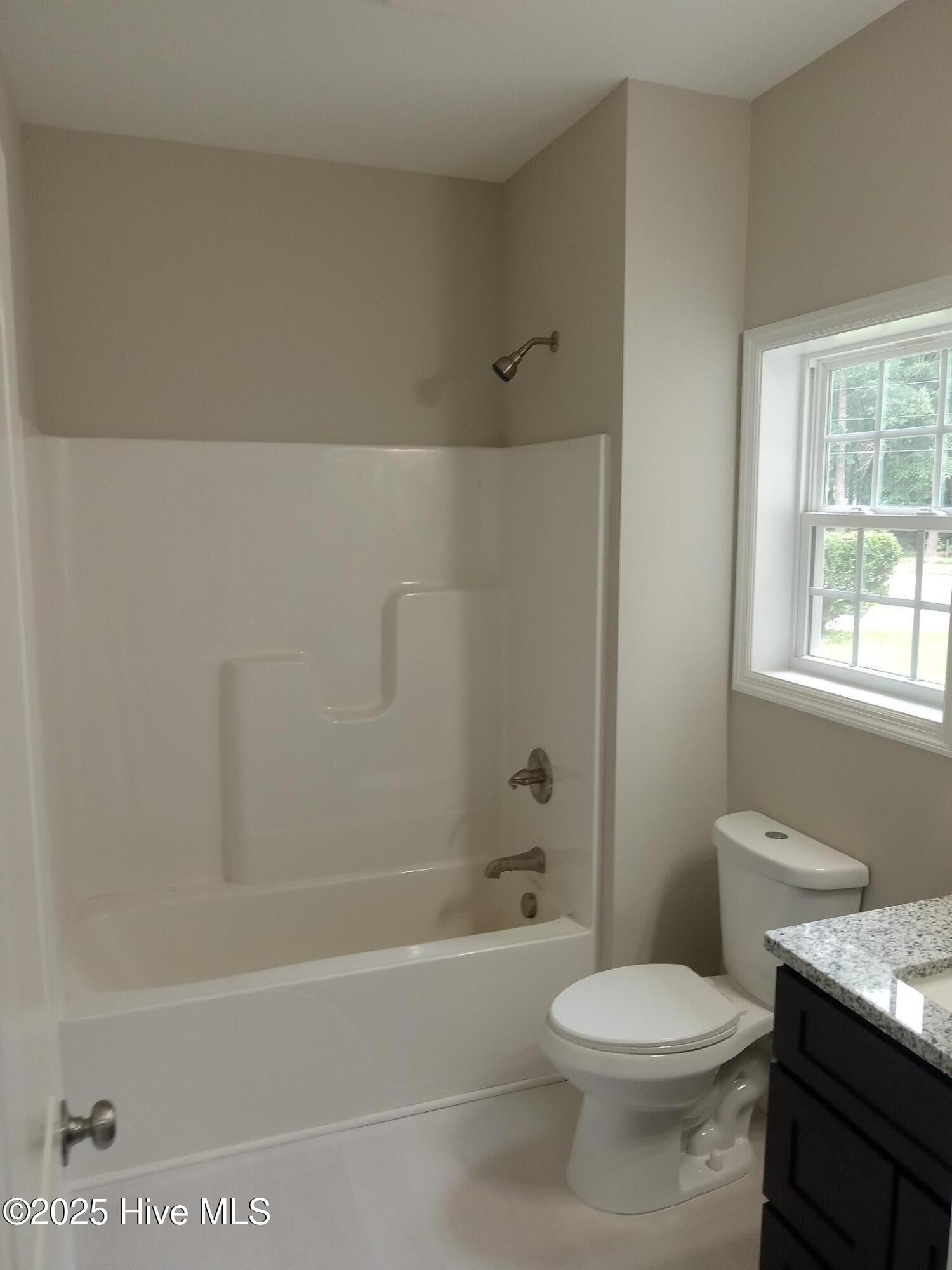 100521963 | Photo 19