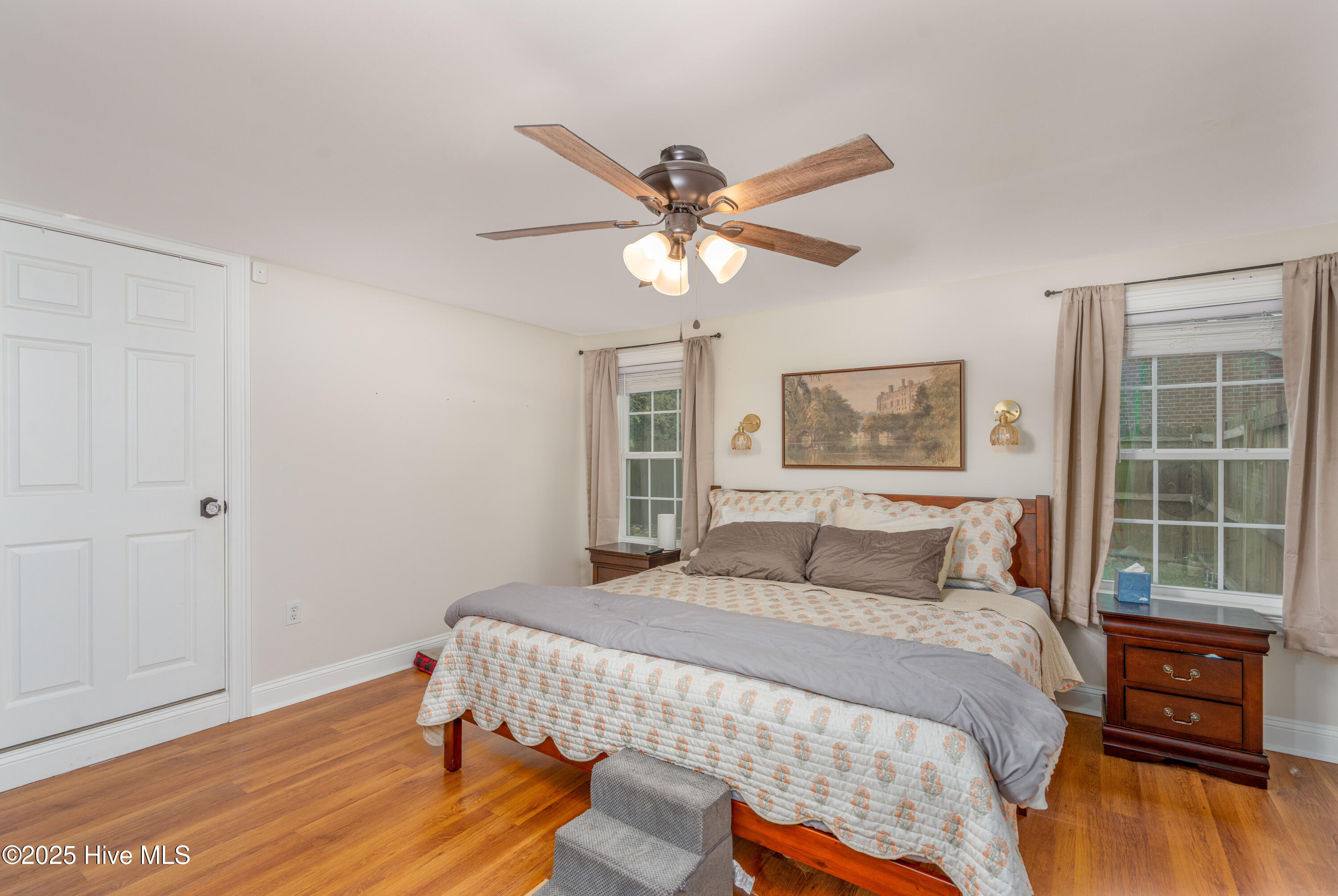 100536527 | Photo 17