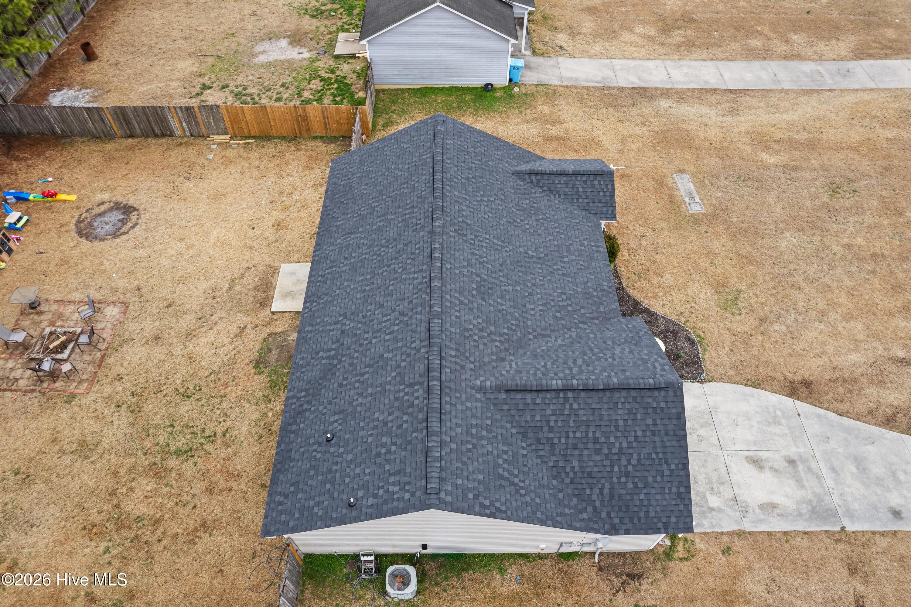 100560404 | Photo 18