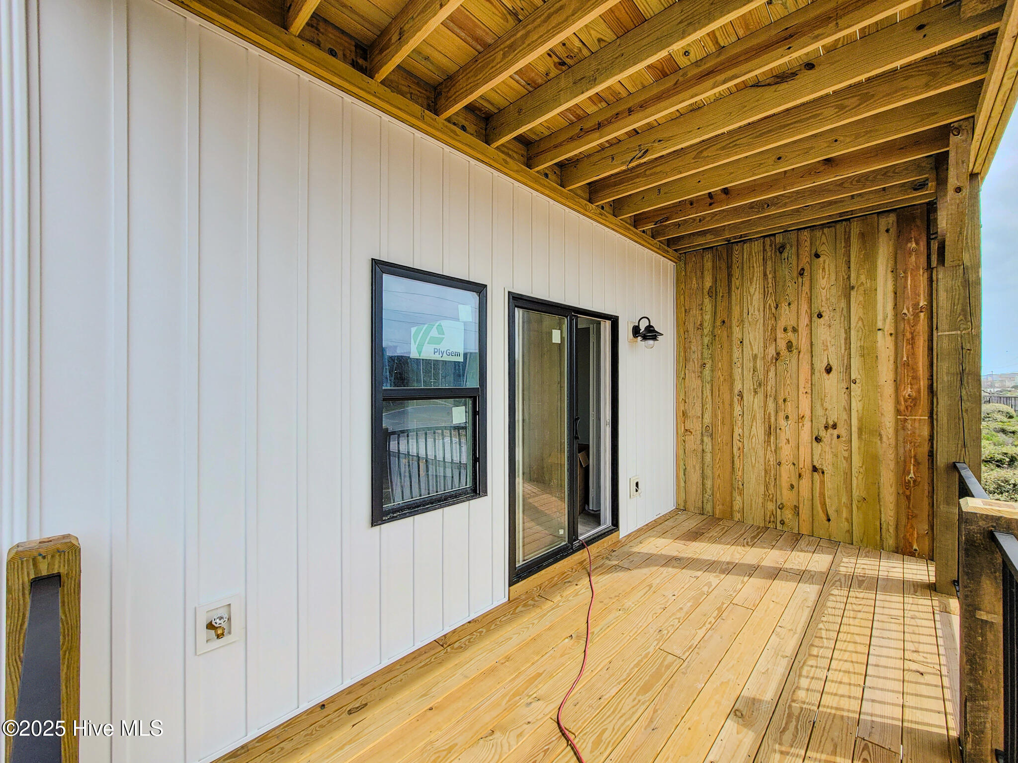 100500382 | Photo 35