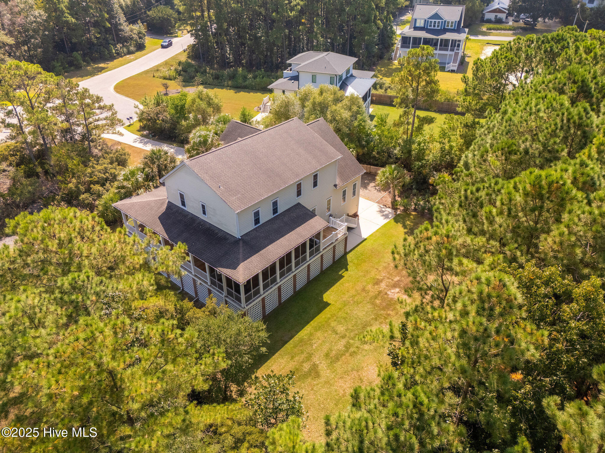 100532416 | Photo 67