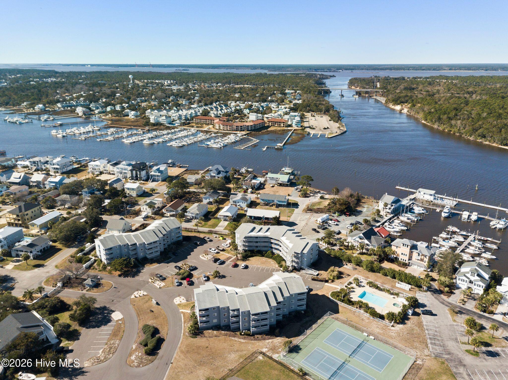 100554597 | Photo 47