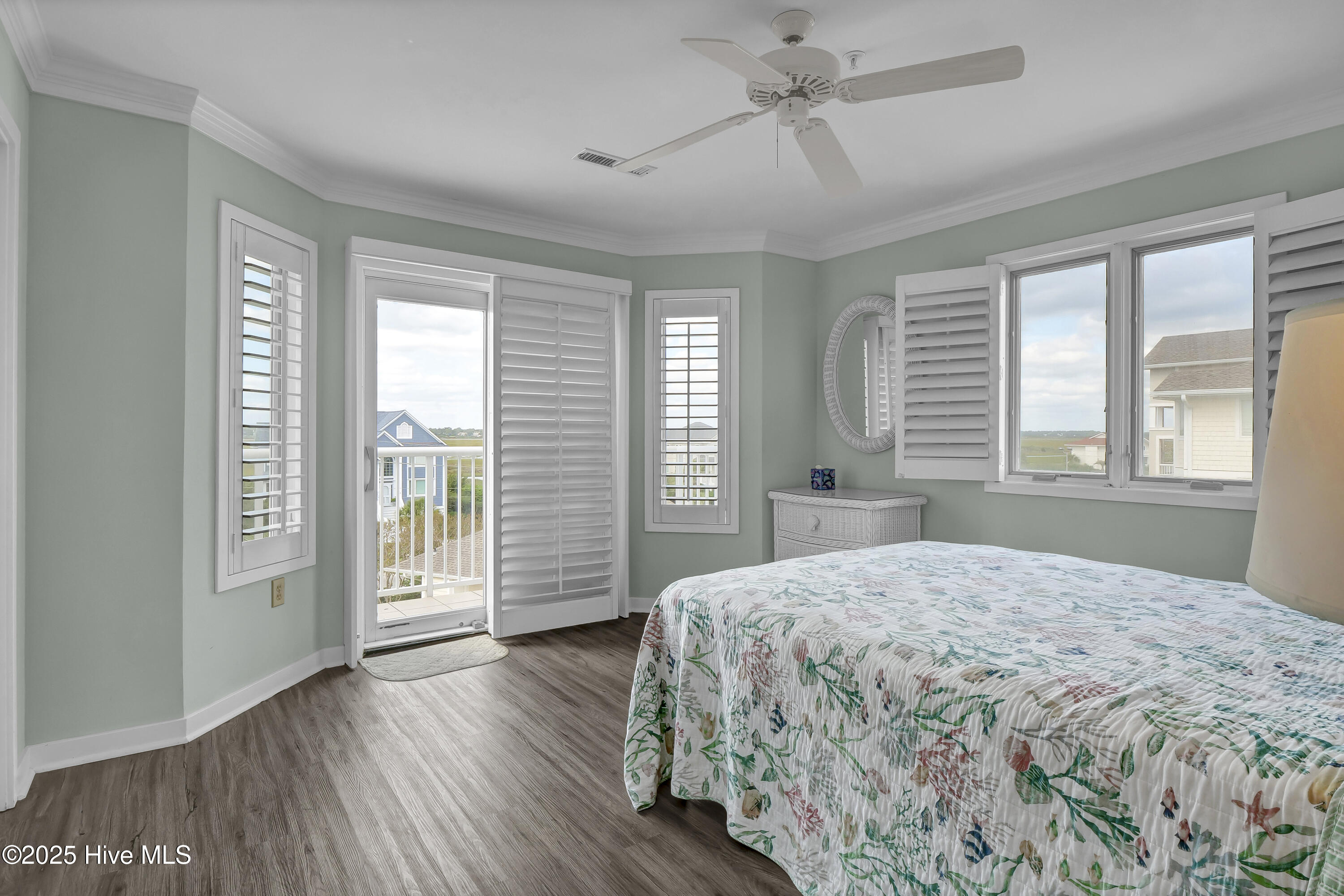 100535604 | Photo 31