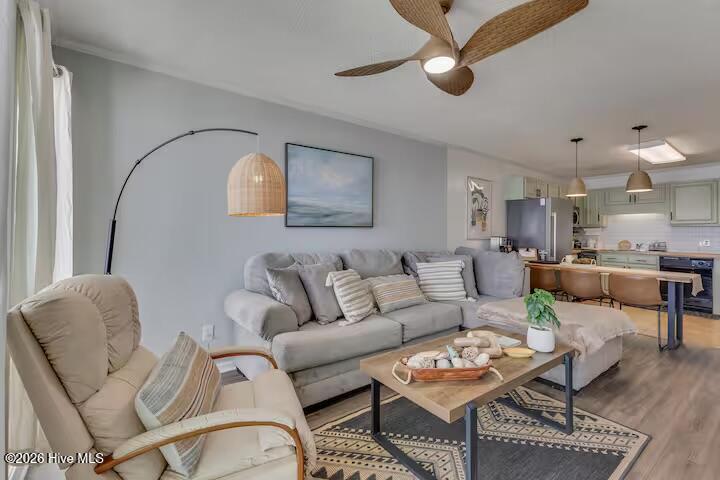 100555086 | Photo 14