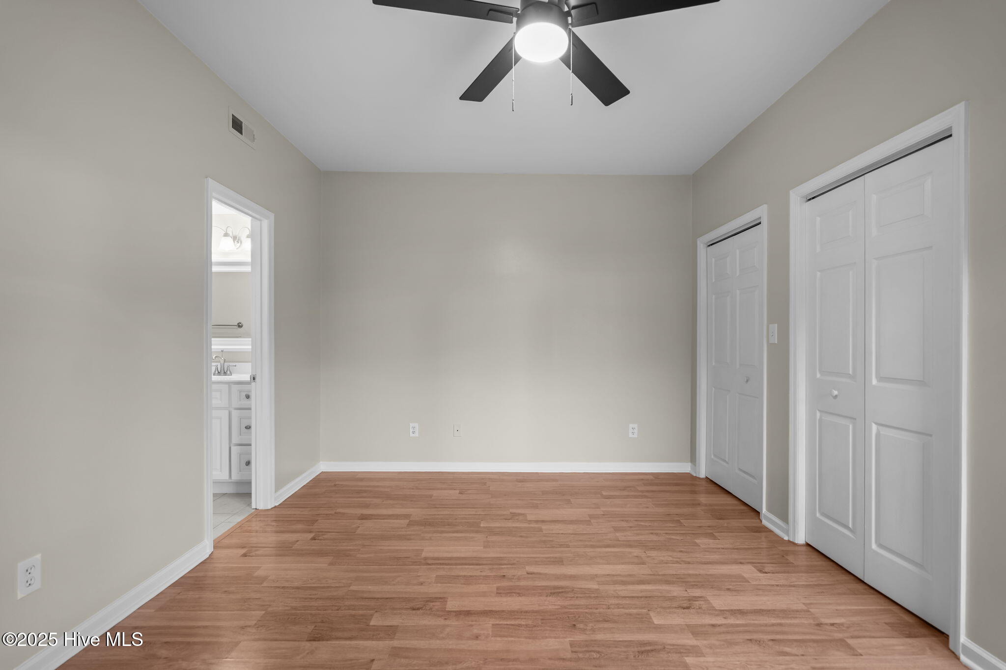 100539656 | Photo 19