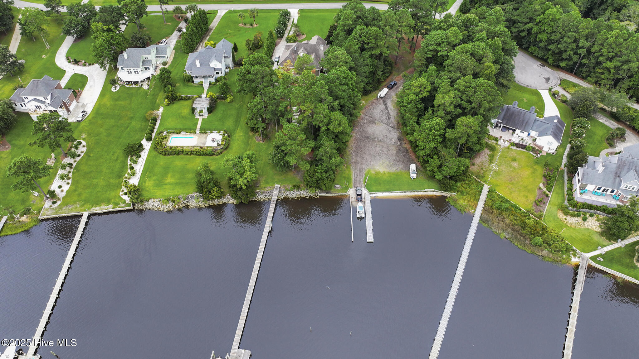 100513900 | Photo 67