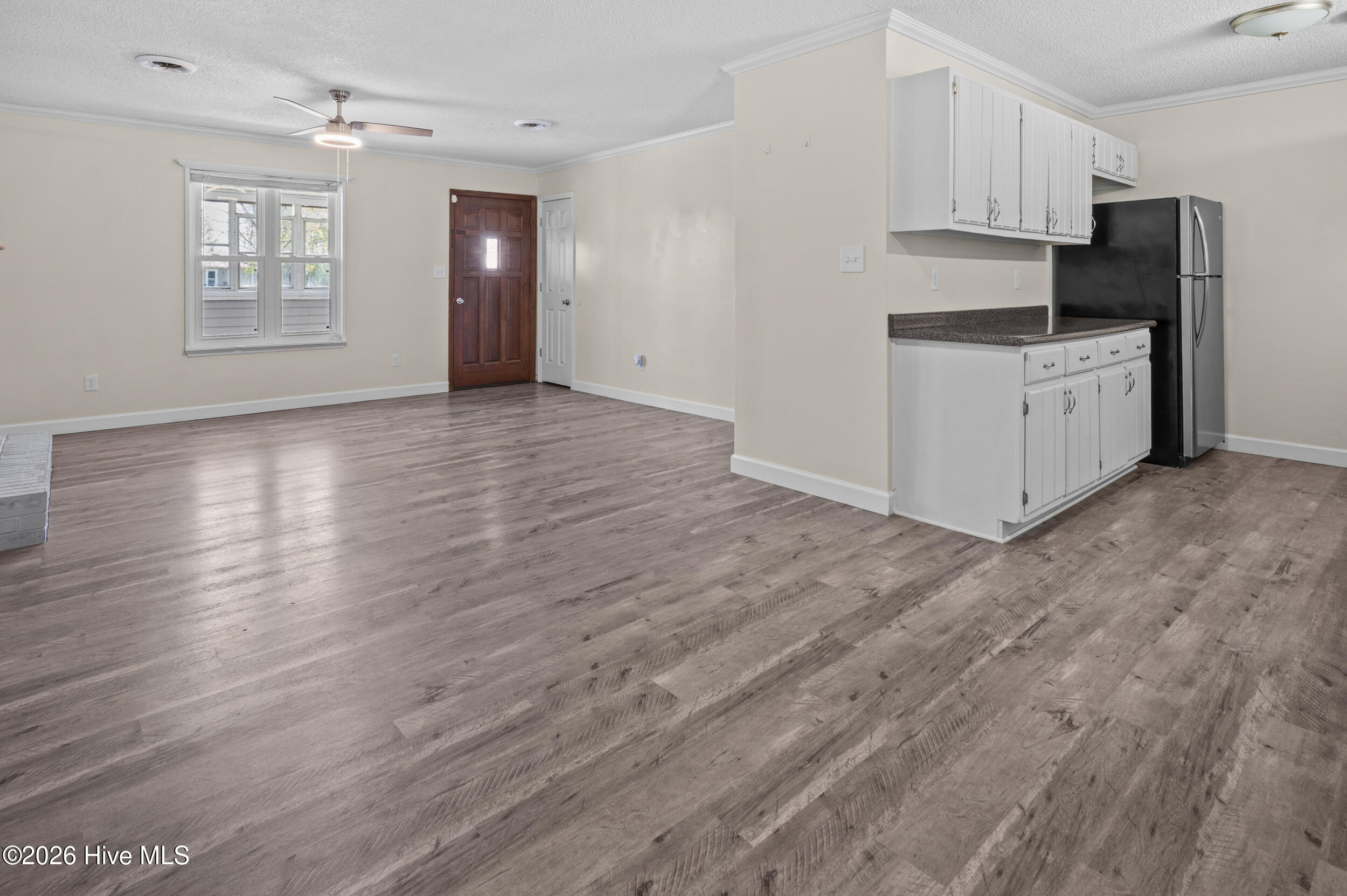 100564670 | Photo 12