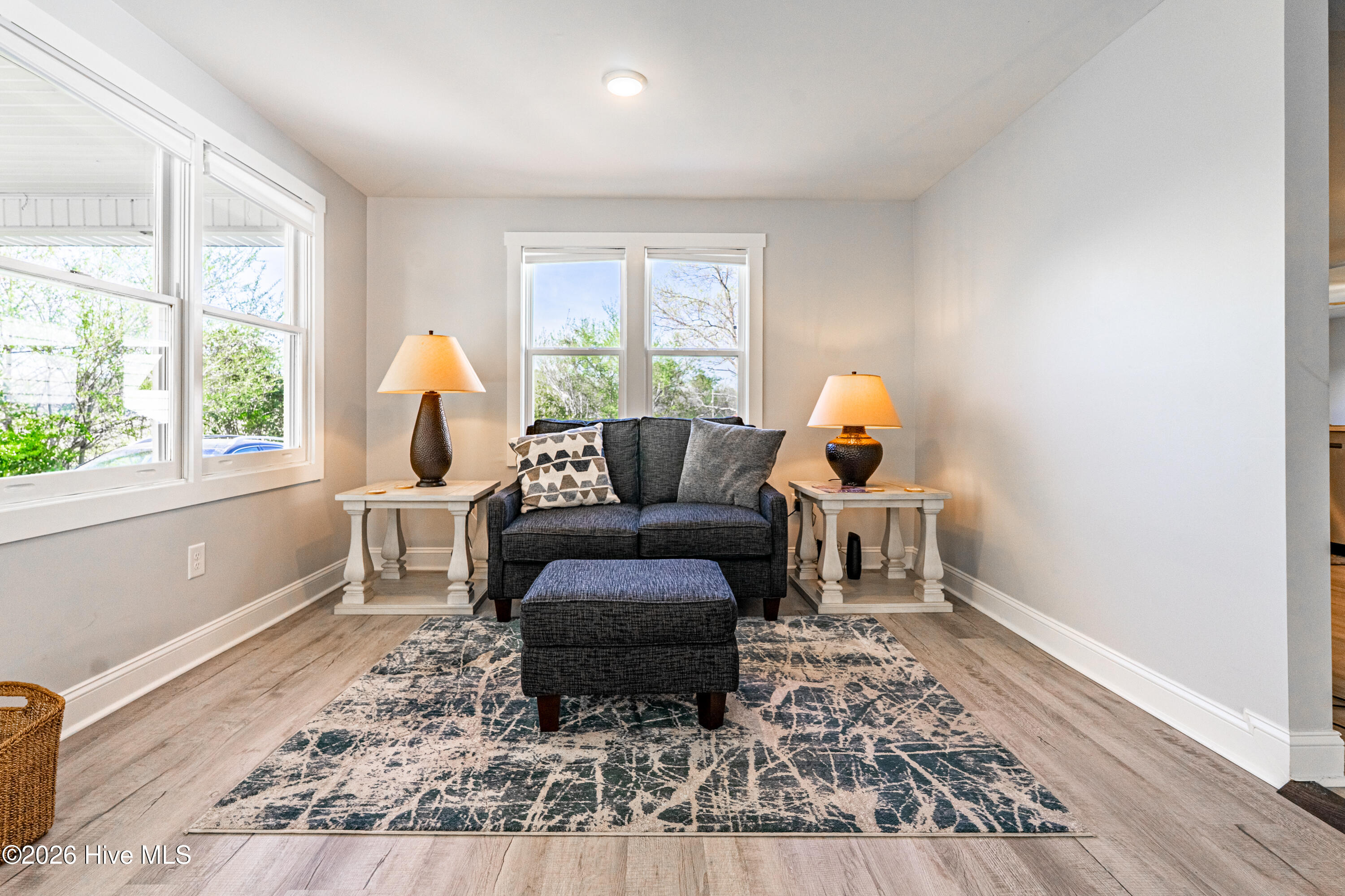 100563568 | Photo 22