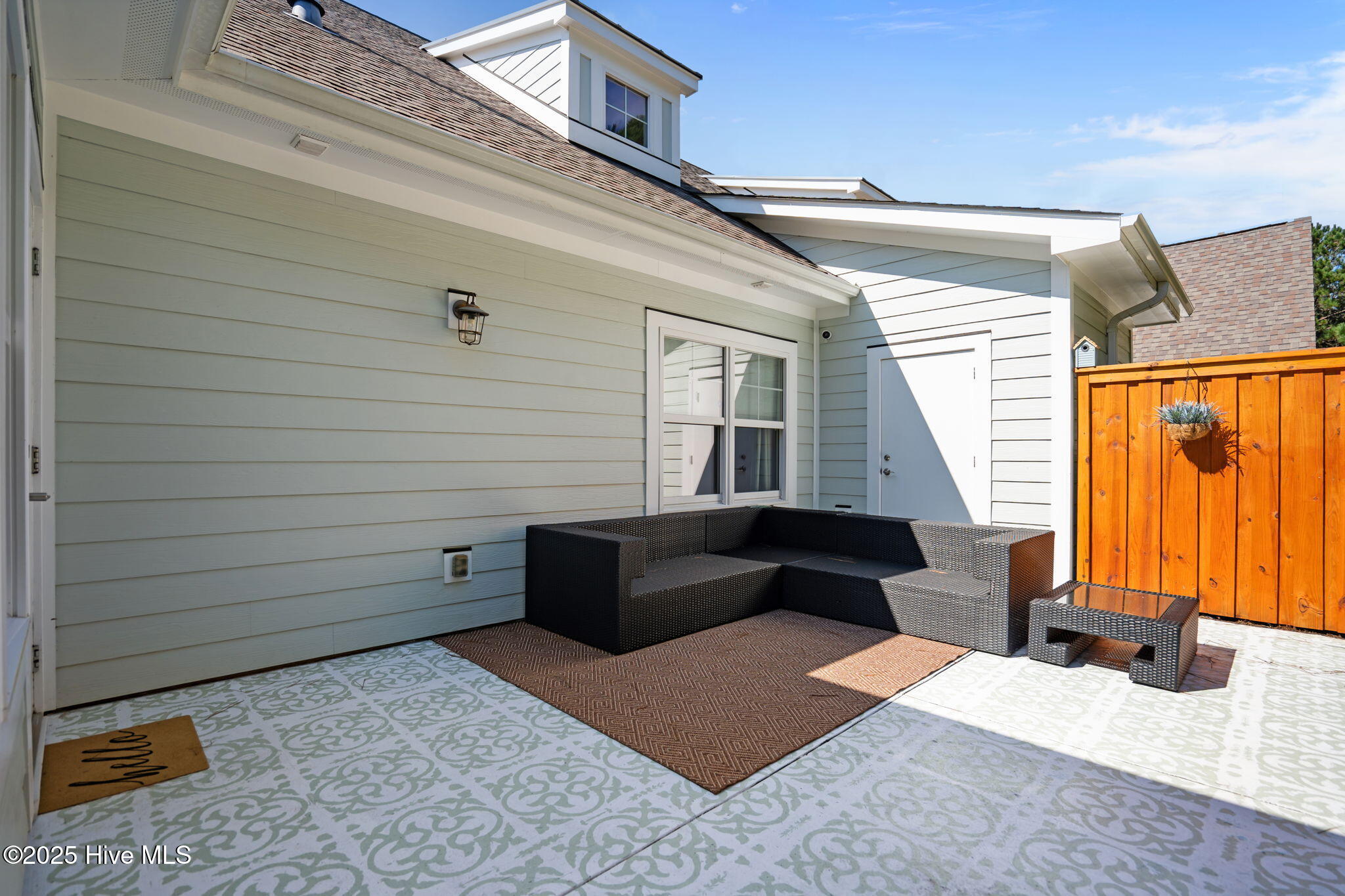 100536658 | Photo 37