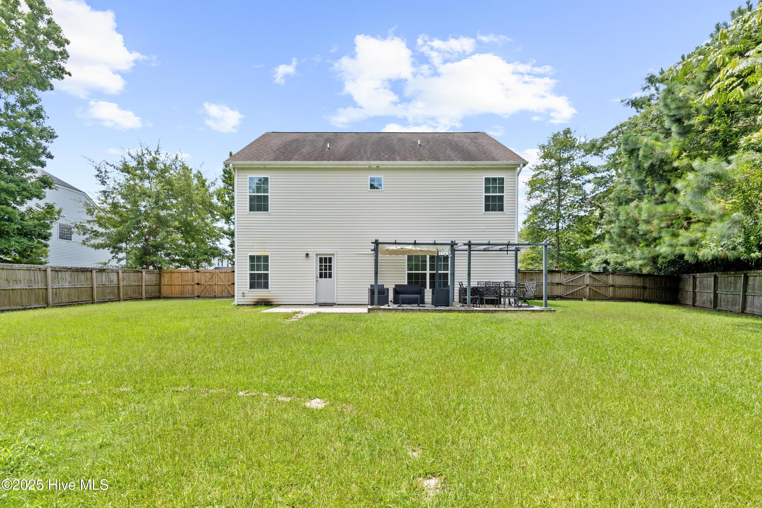 100521399 | Photo 36