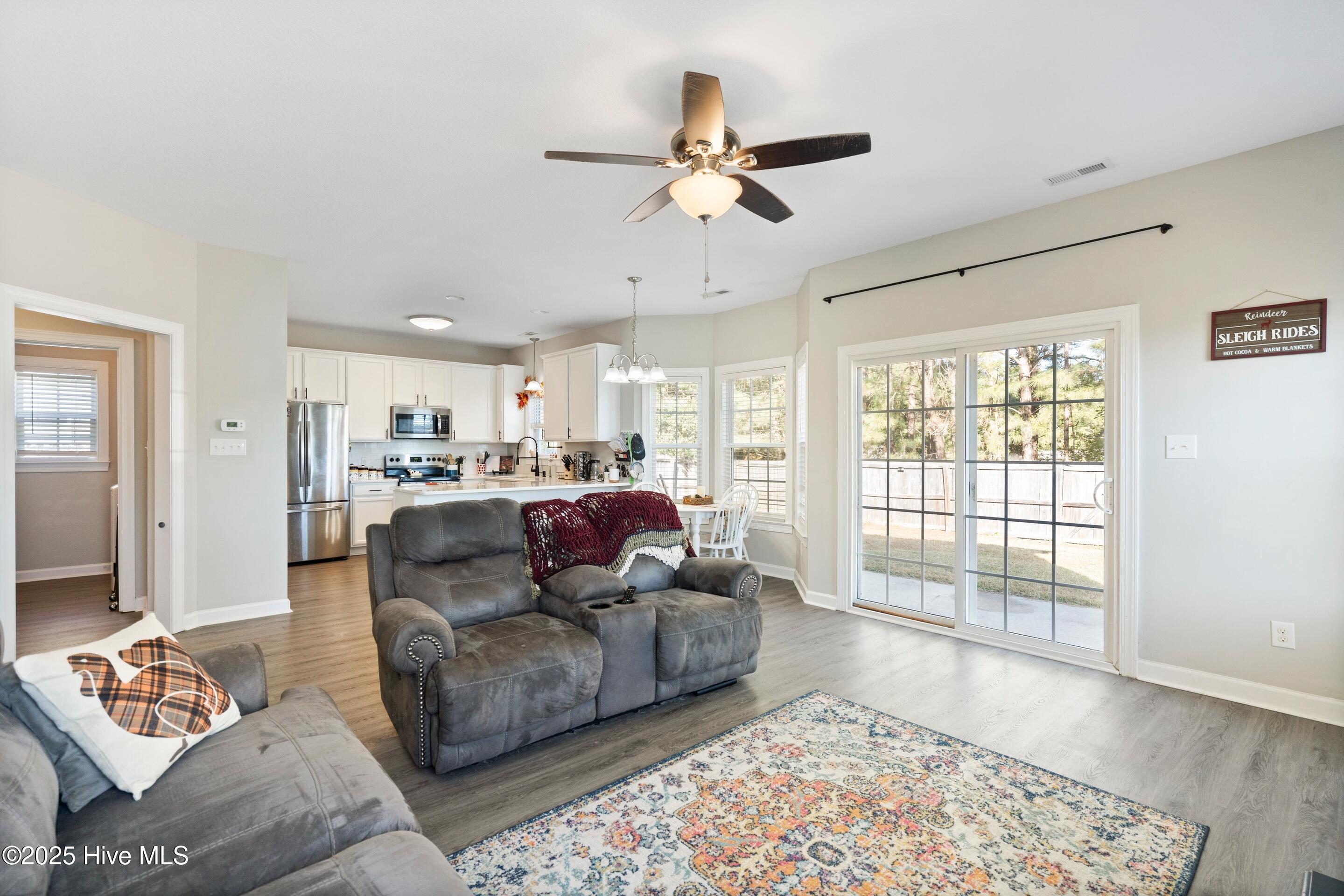 100539987 | Photo 12