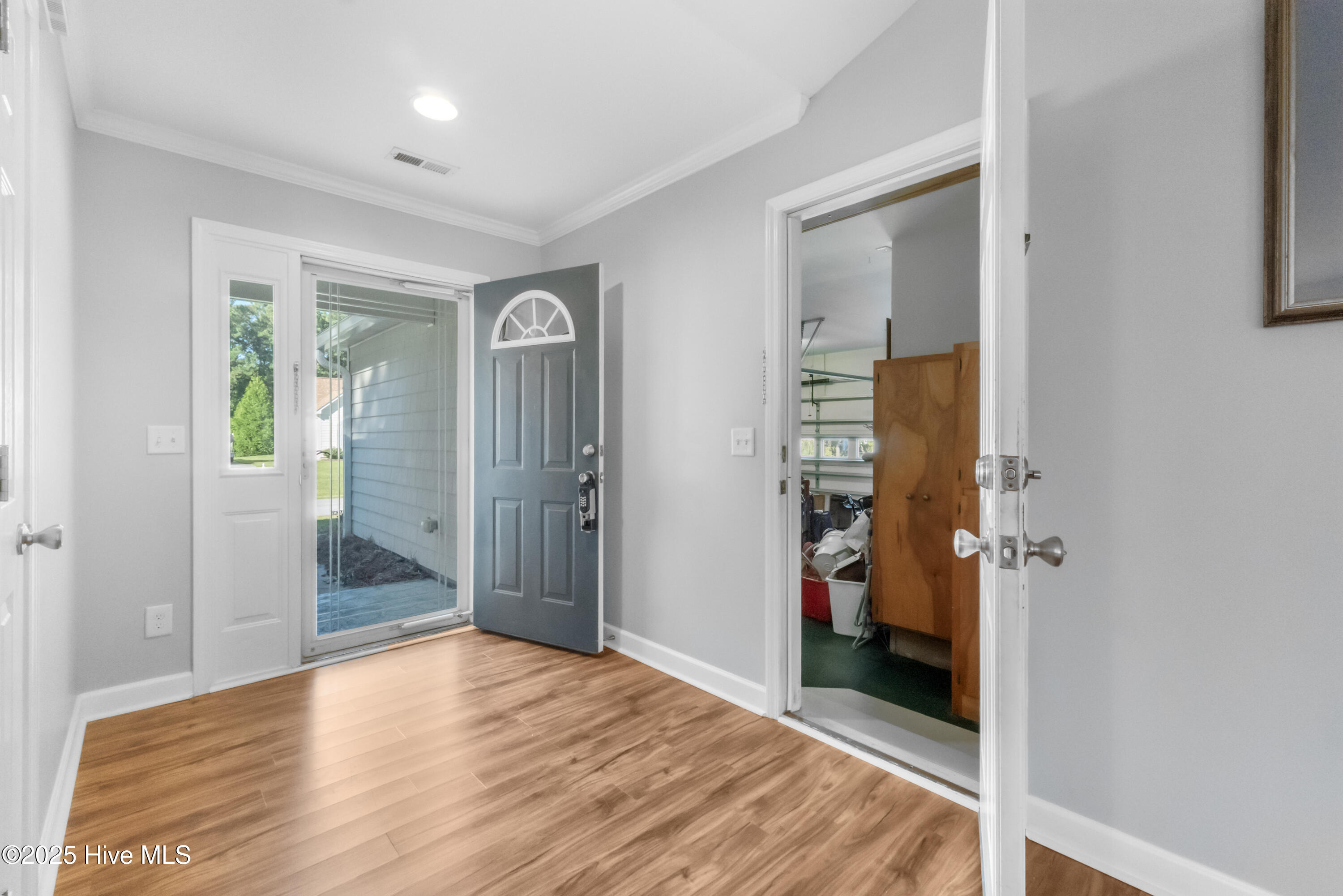 100535506 | Photo 28